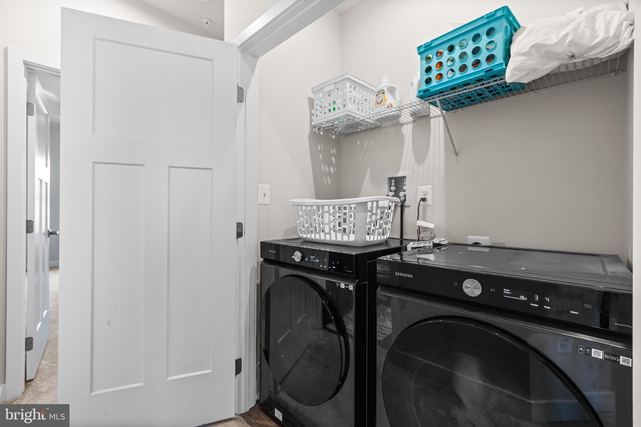 JAMES RUN TOWNHOMES - Residential Lease