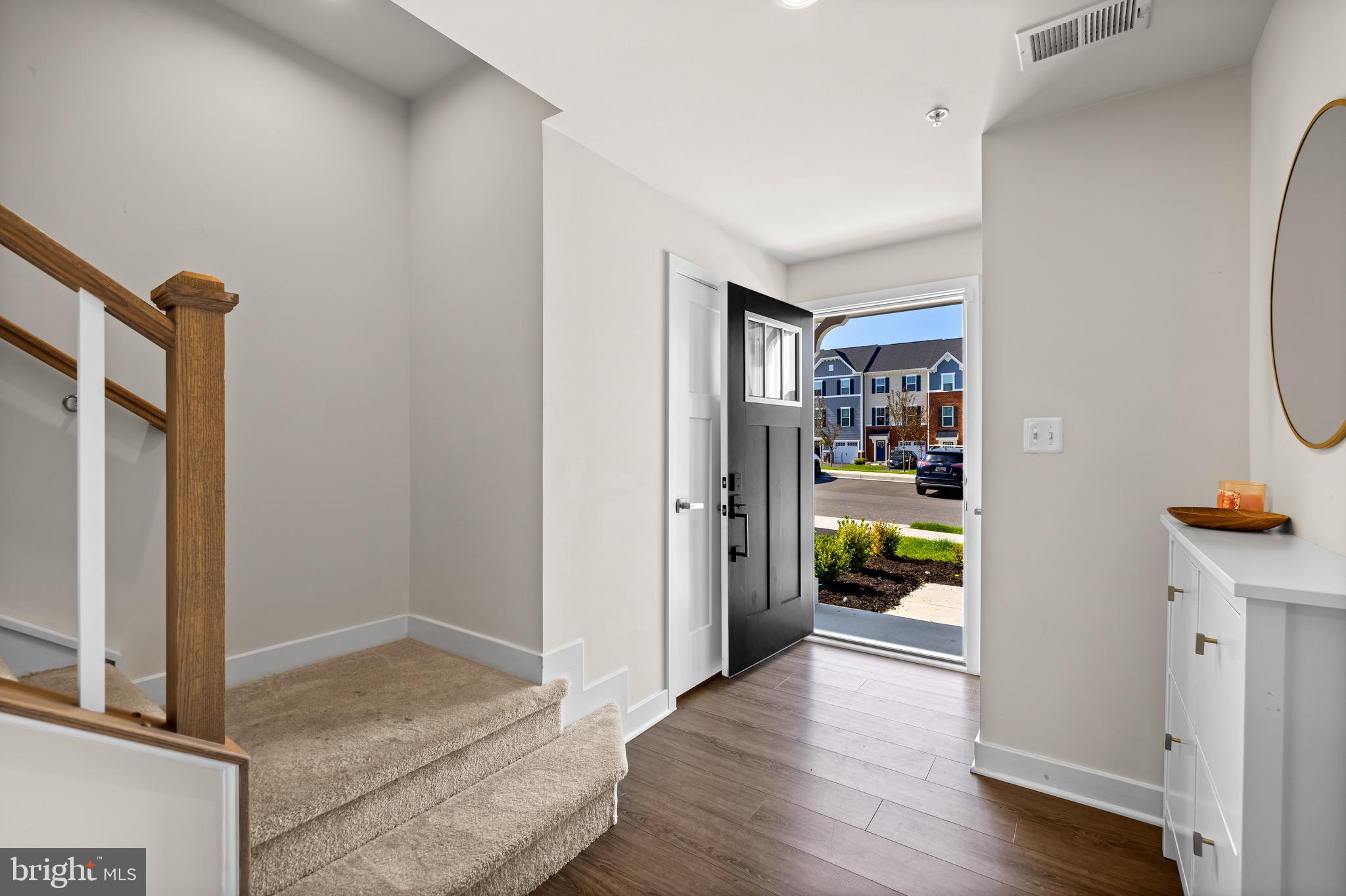 JAMES RUN TOWNHOMES - Residential Lease