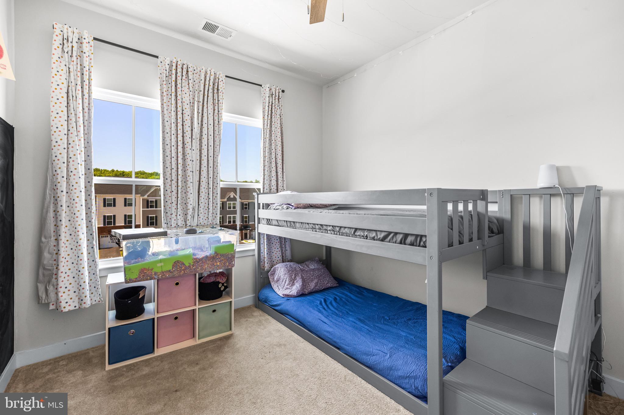 JAMES RUN TOWNHOMES - Residential Lease