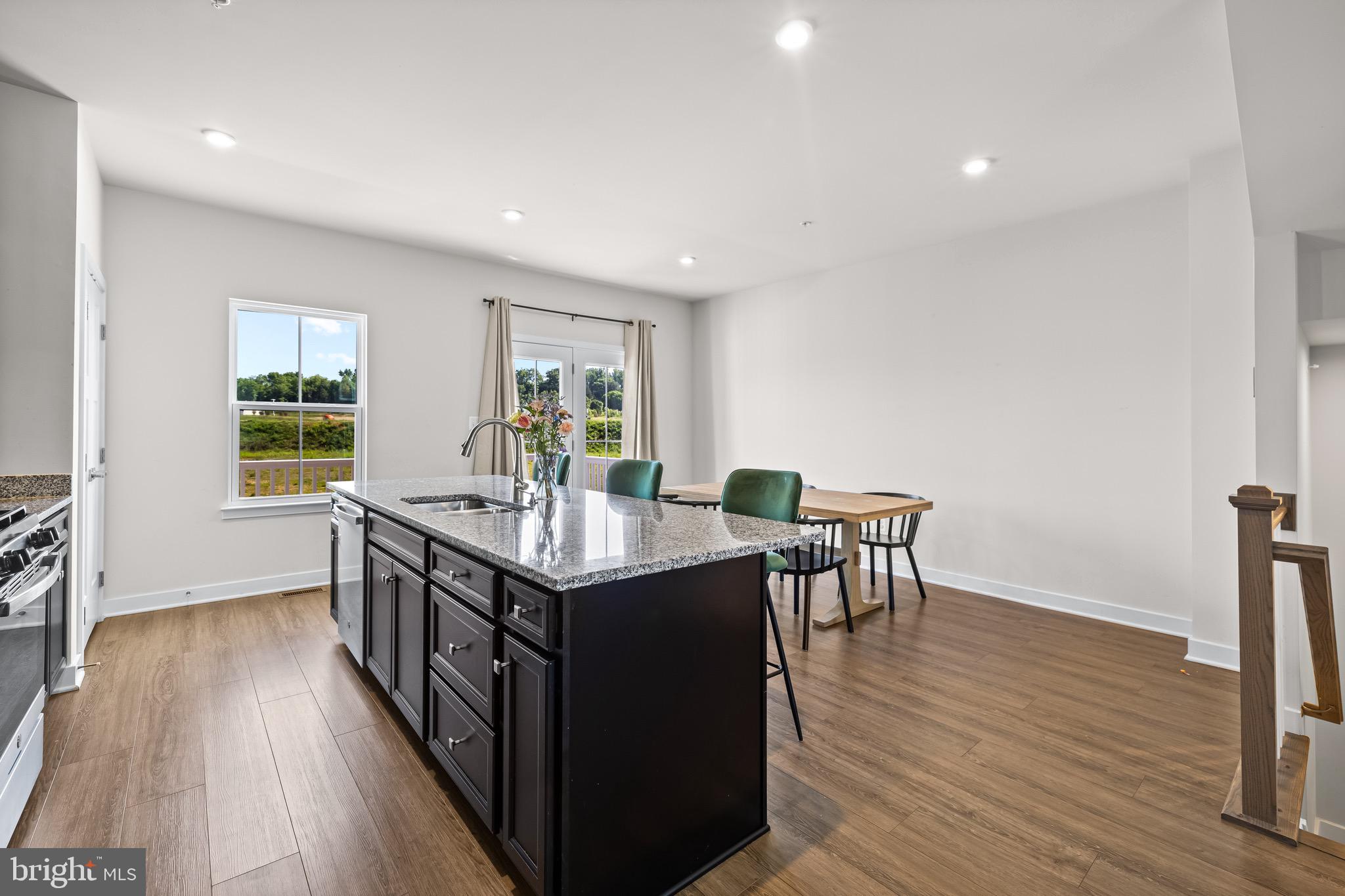 JAMES RUN TOWNHOMES - Residential Lease