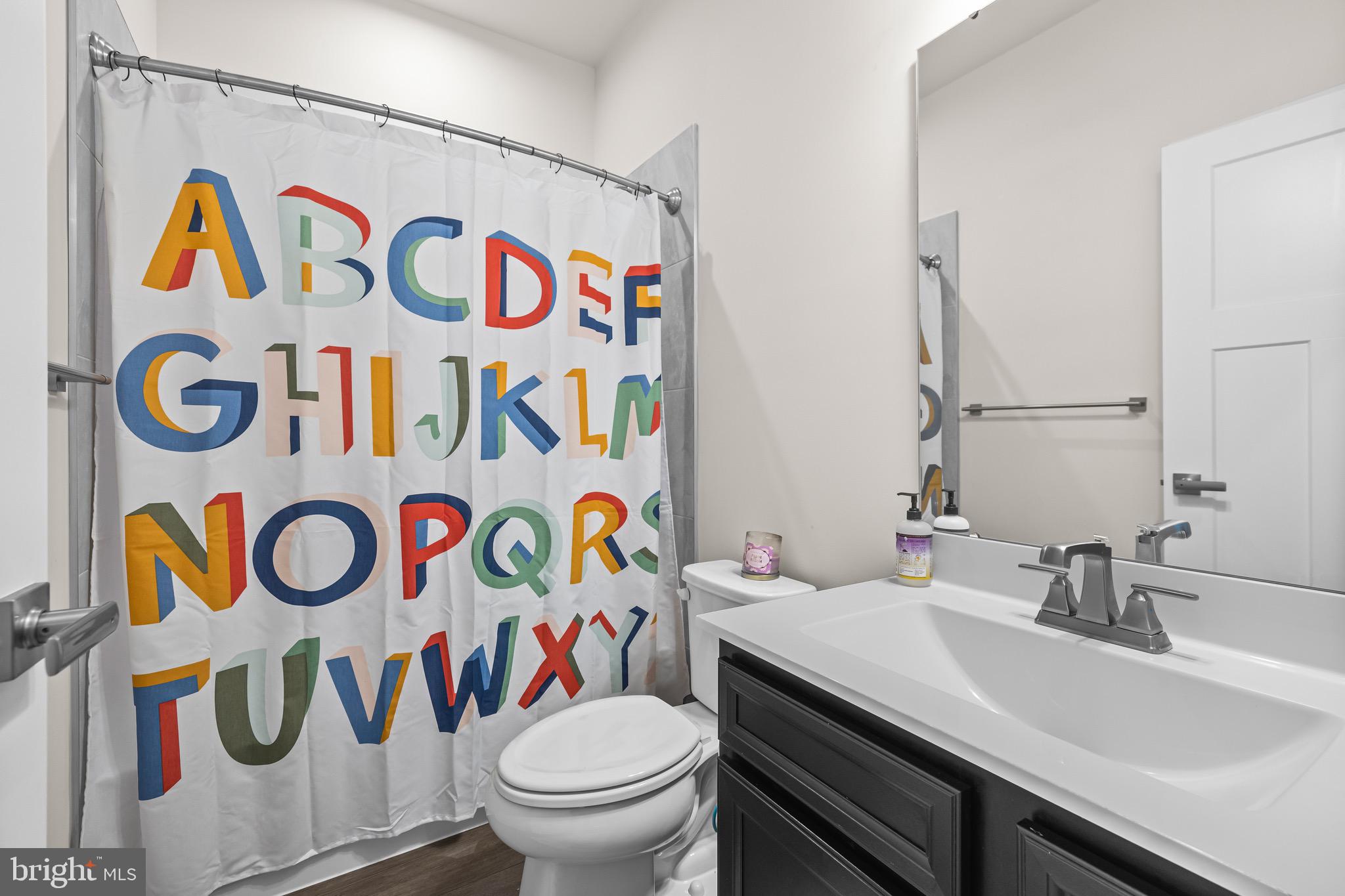 JAMES RUN TOWNHOMES - Residential Lease