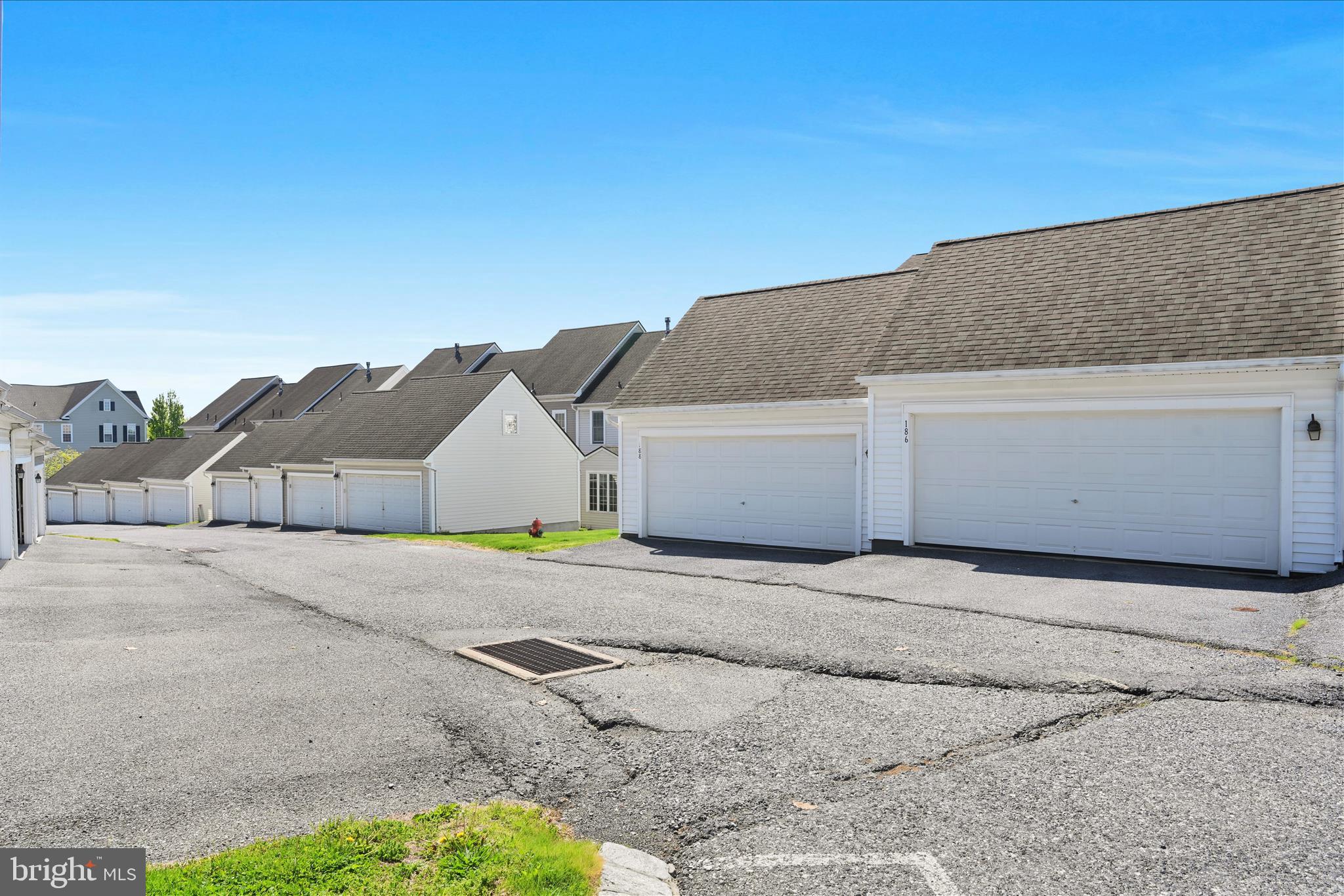 FLORIN HILL - Residential