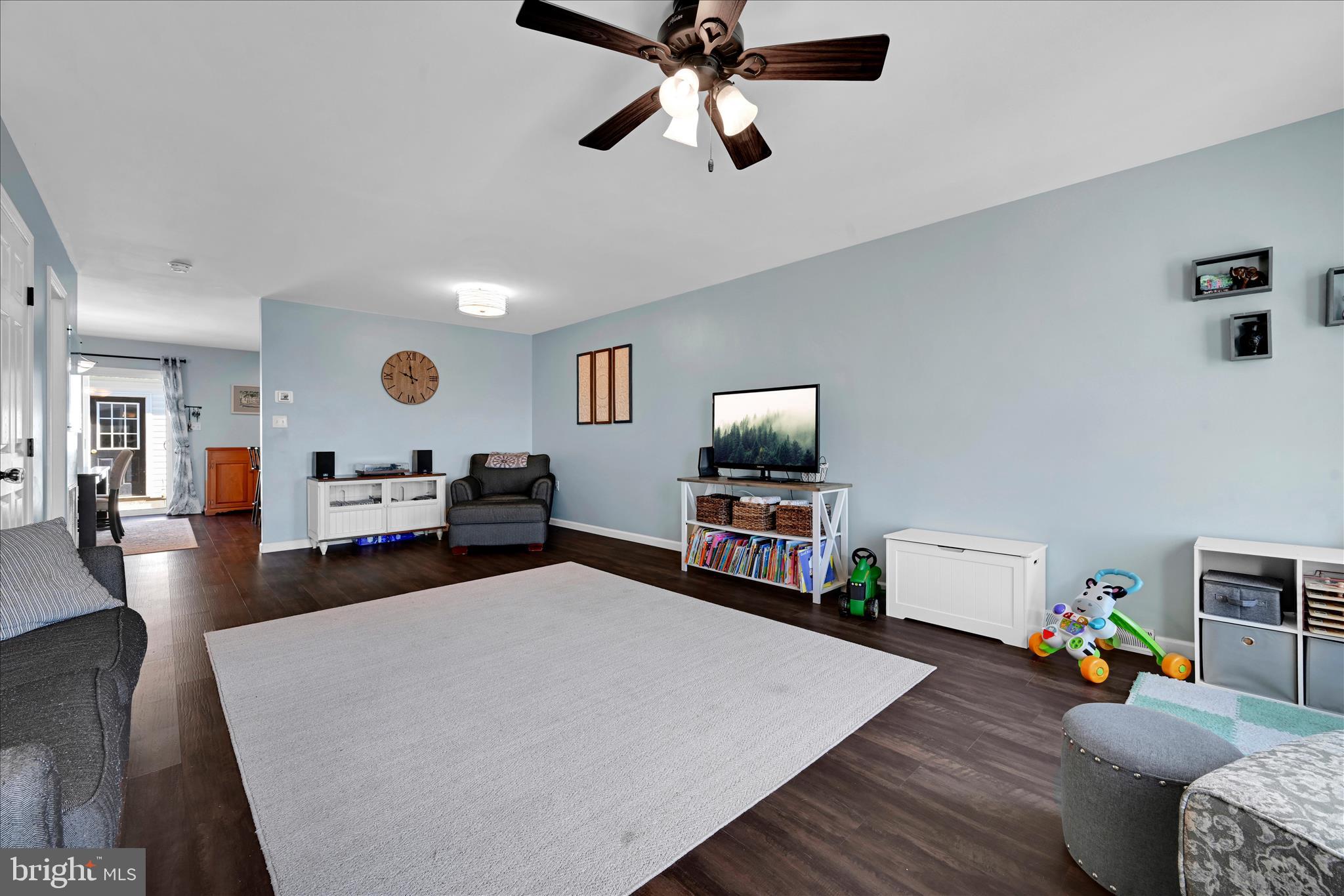 FLORIN HILL - Residential