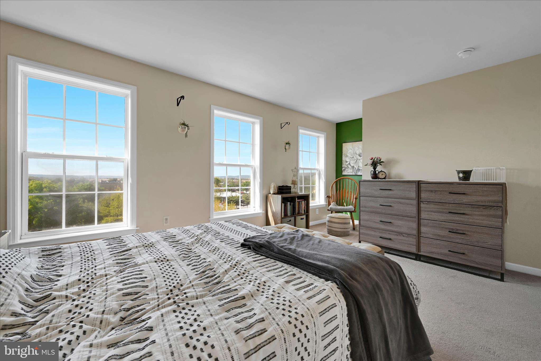 FLORIN HILL - Residential