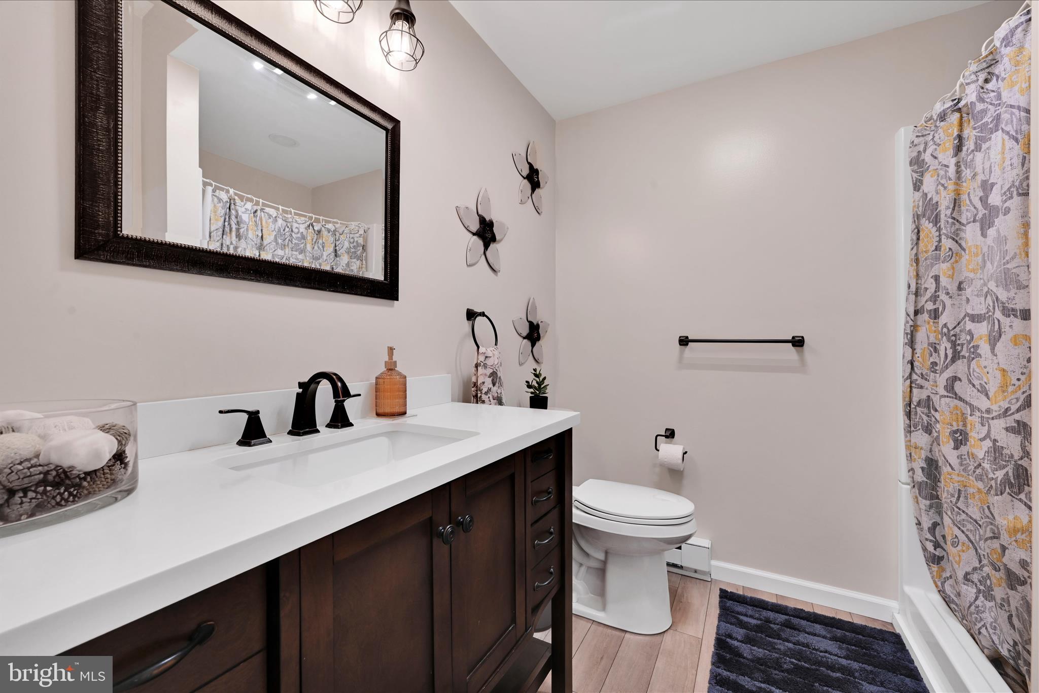 FLORIN HILL - Residential