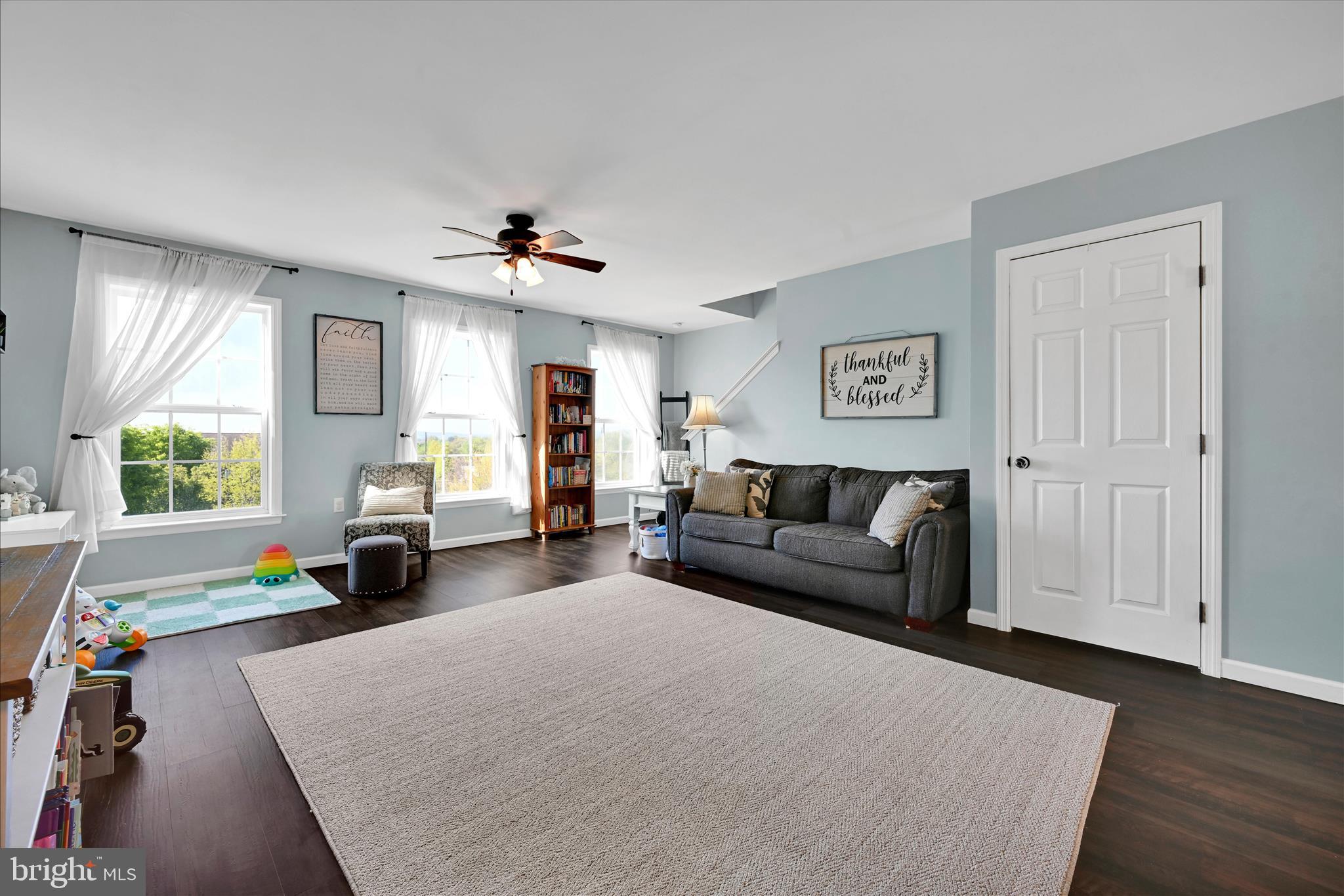 FLORIN HILL - Residential