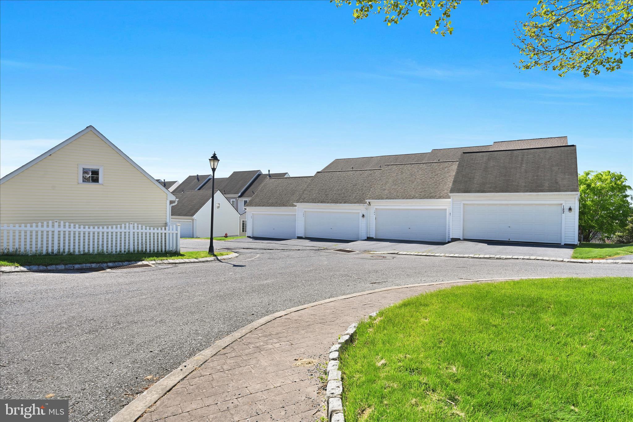 FLORIN HILL - Residential