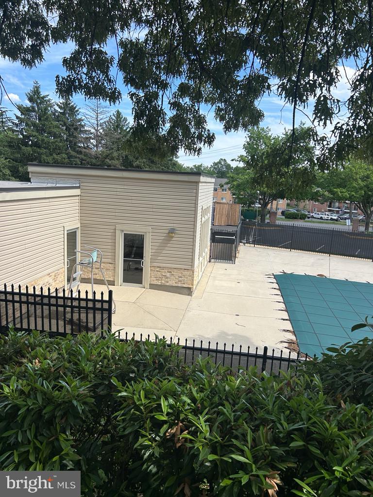 6301 HIL MAR DRIVE 4-3