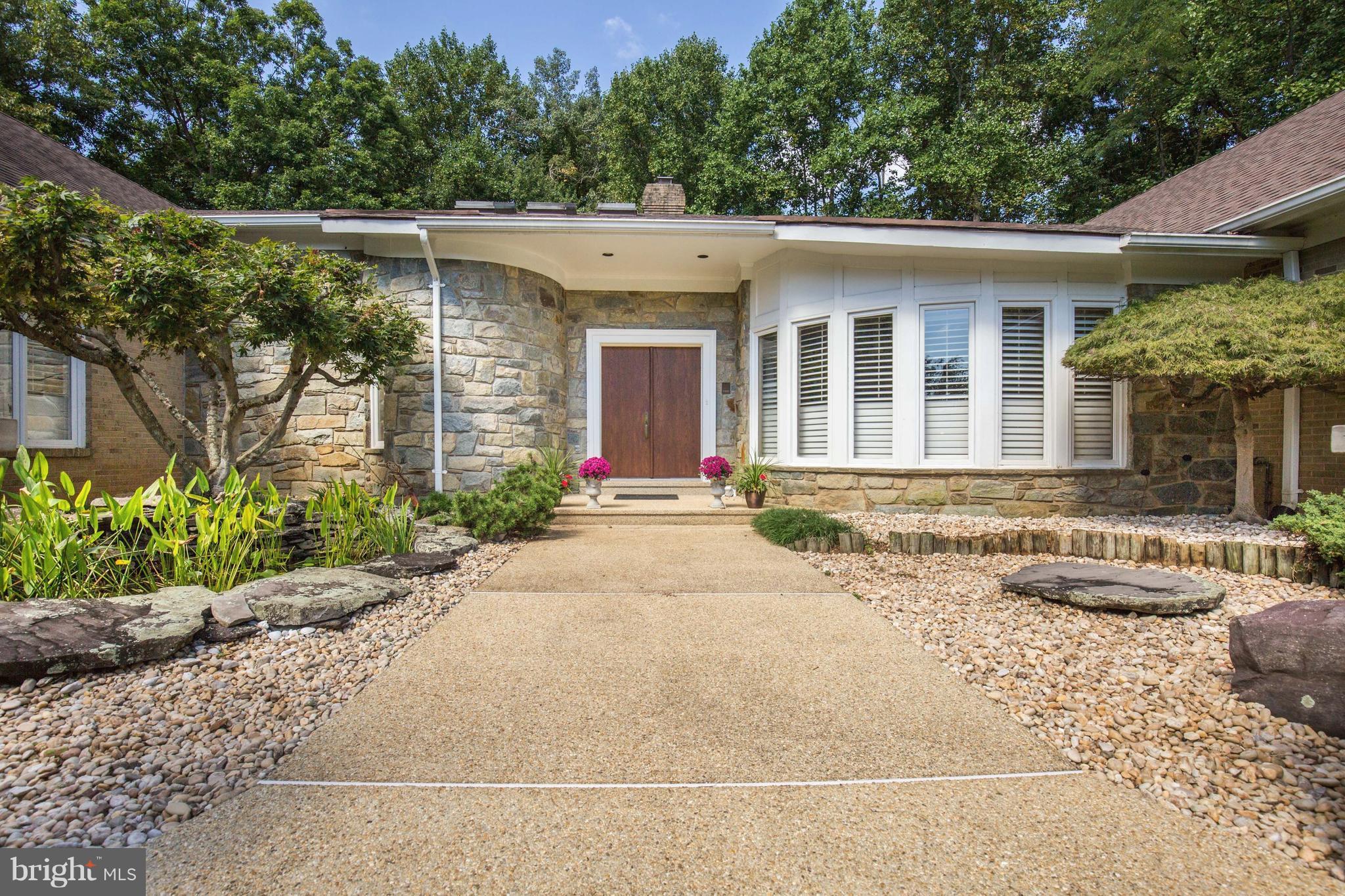 LAKE POTOMAC - Residential