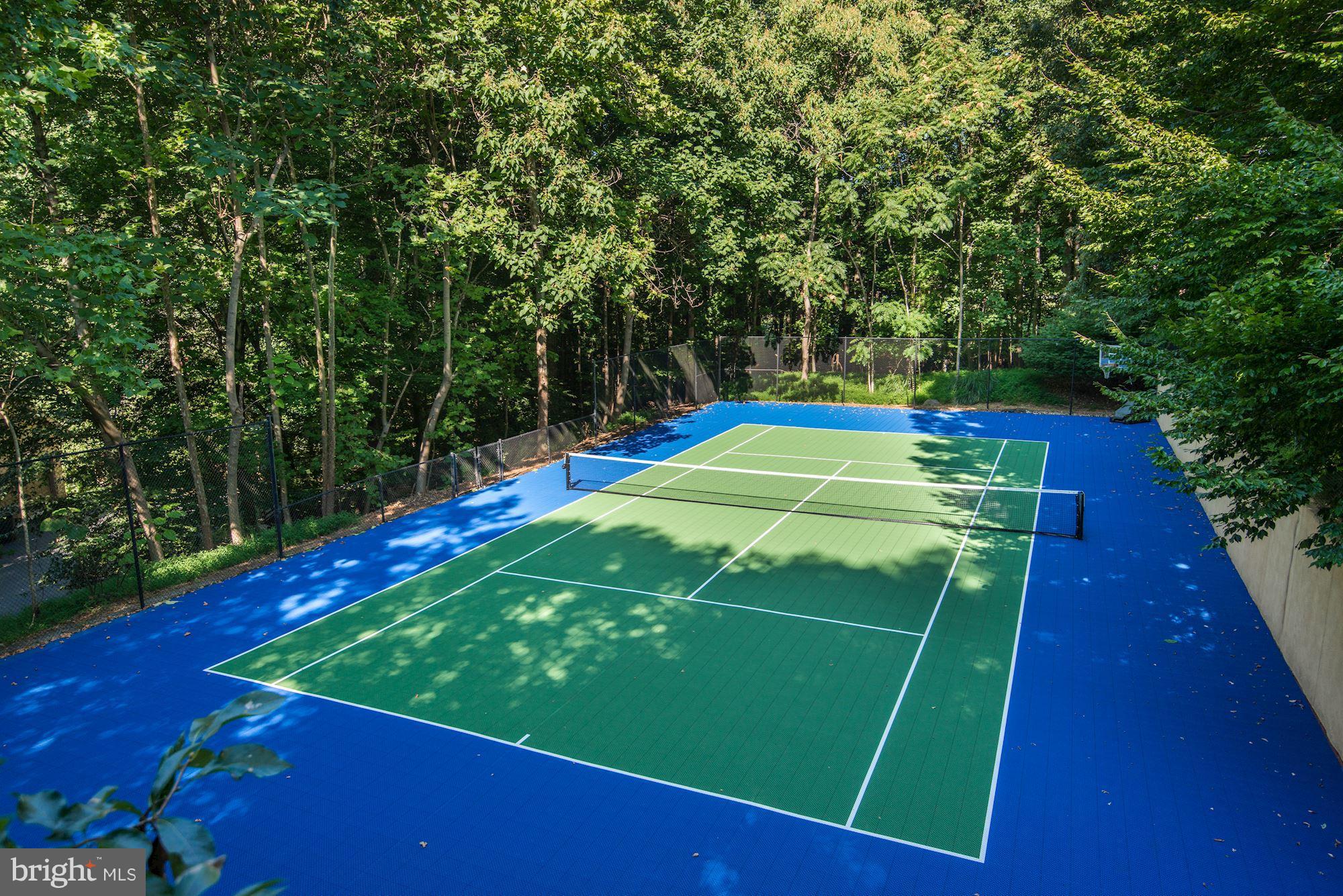 LAKE POTOMAC - Residential