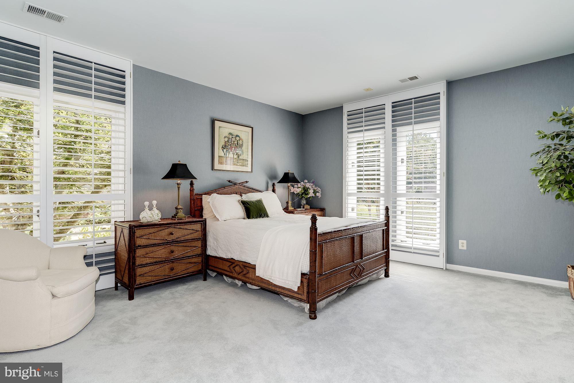 LAKE POTOMAC - Residential