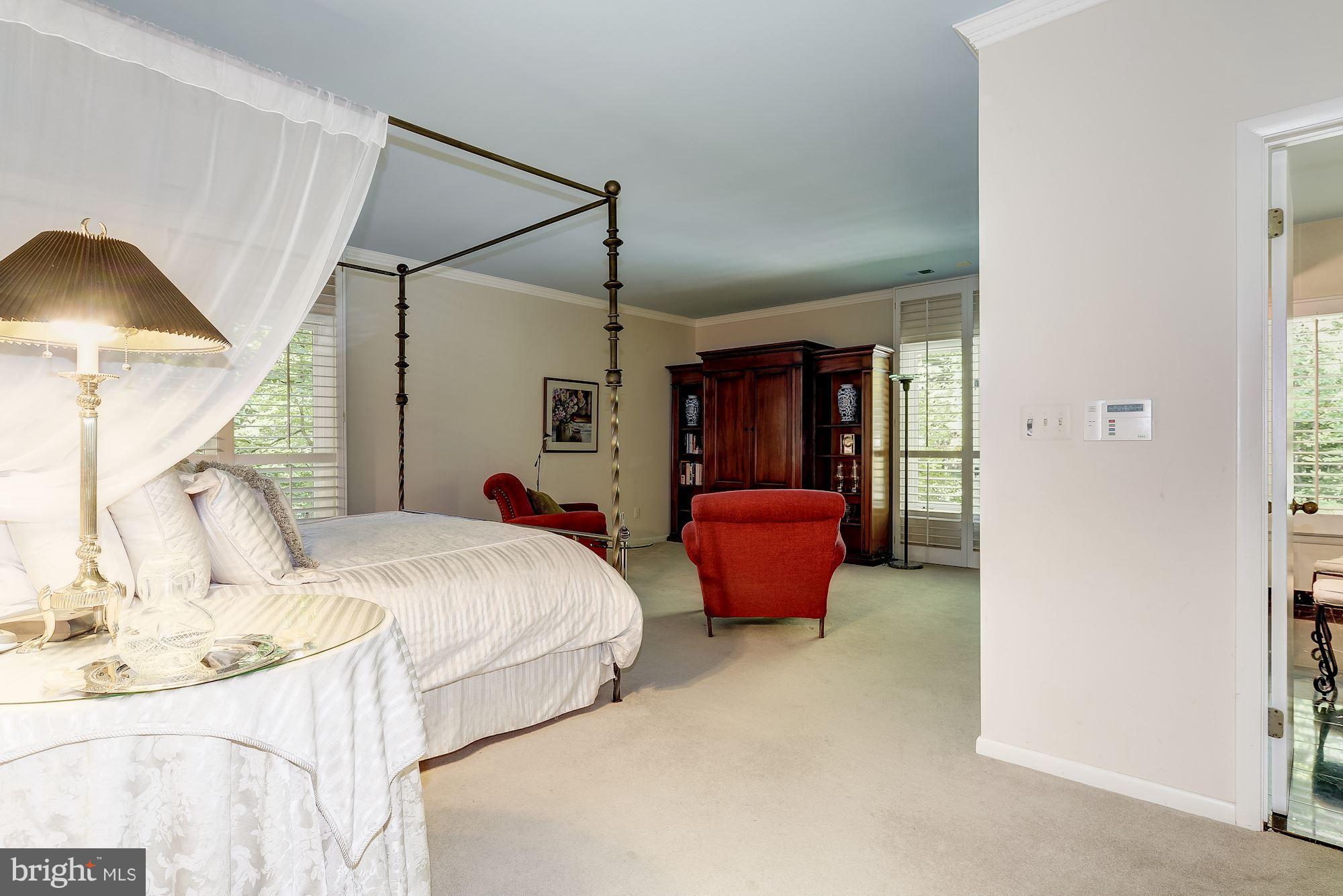 LAKE POTOMAC - Residential