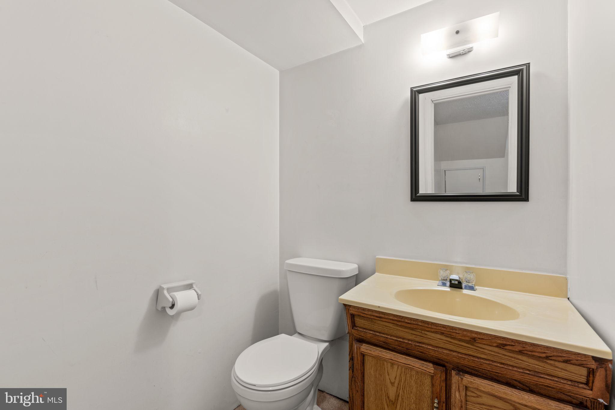 TOLL HOUSE - Residential Lease