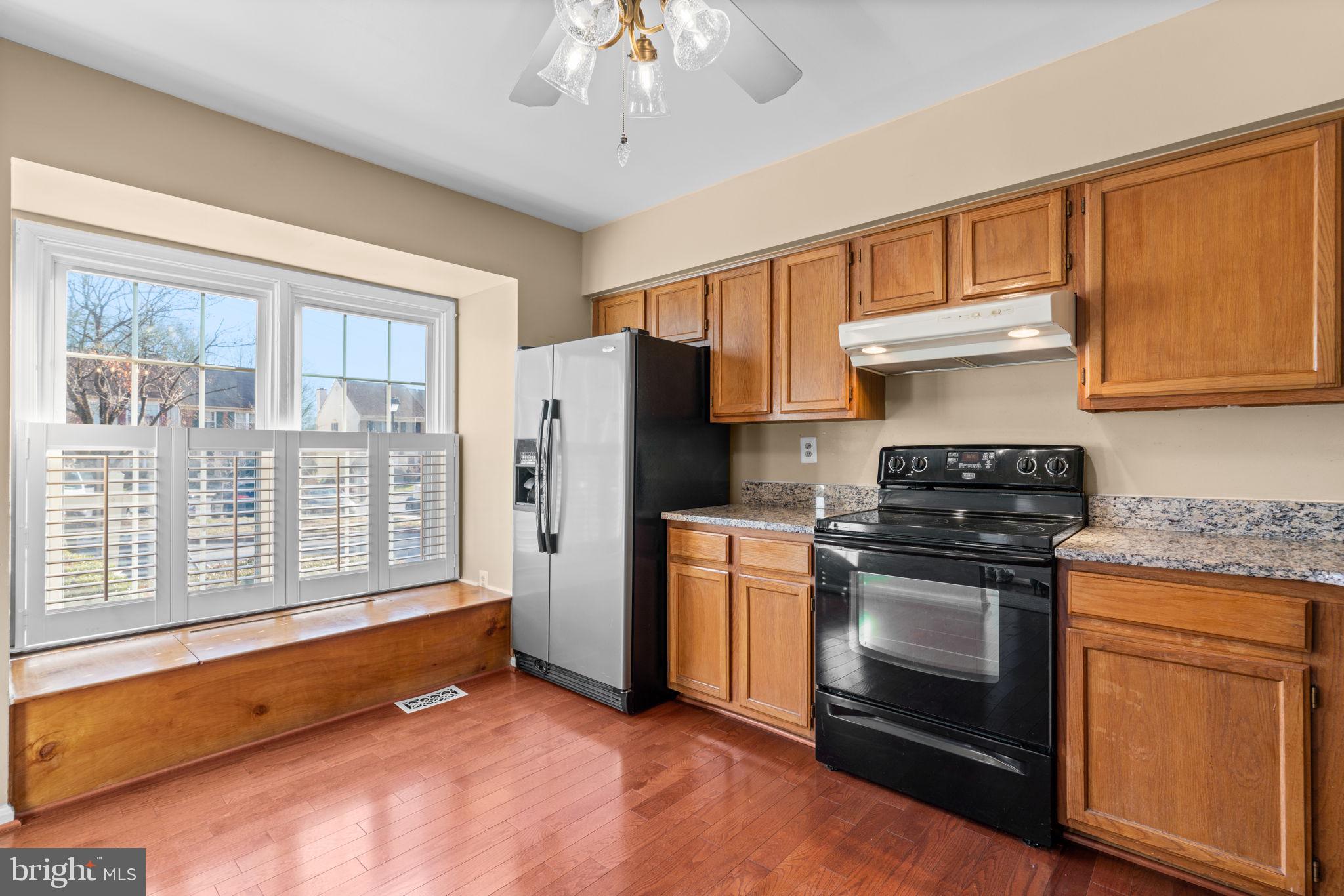 TOLL HOUSE - Residential Lease