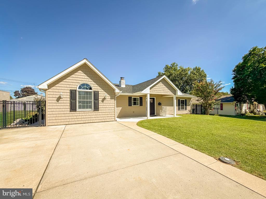 27 VIOLETWOOD DRIVE