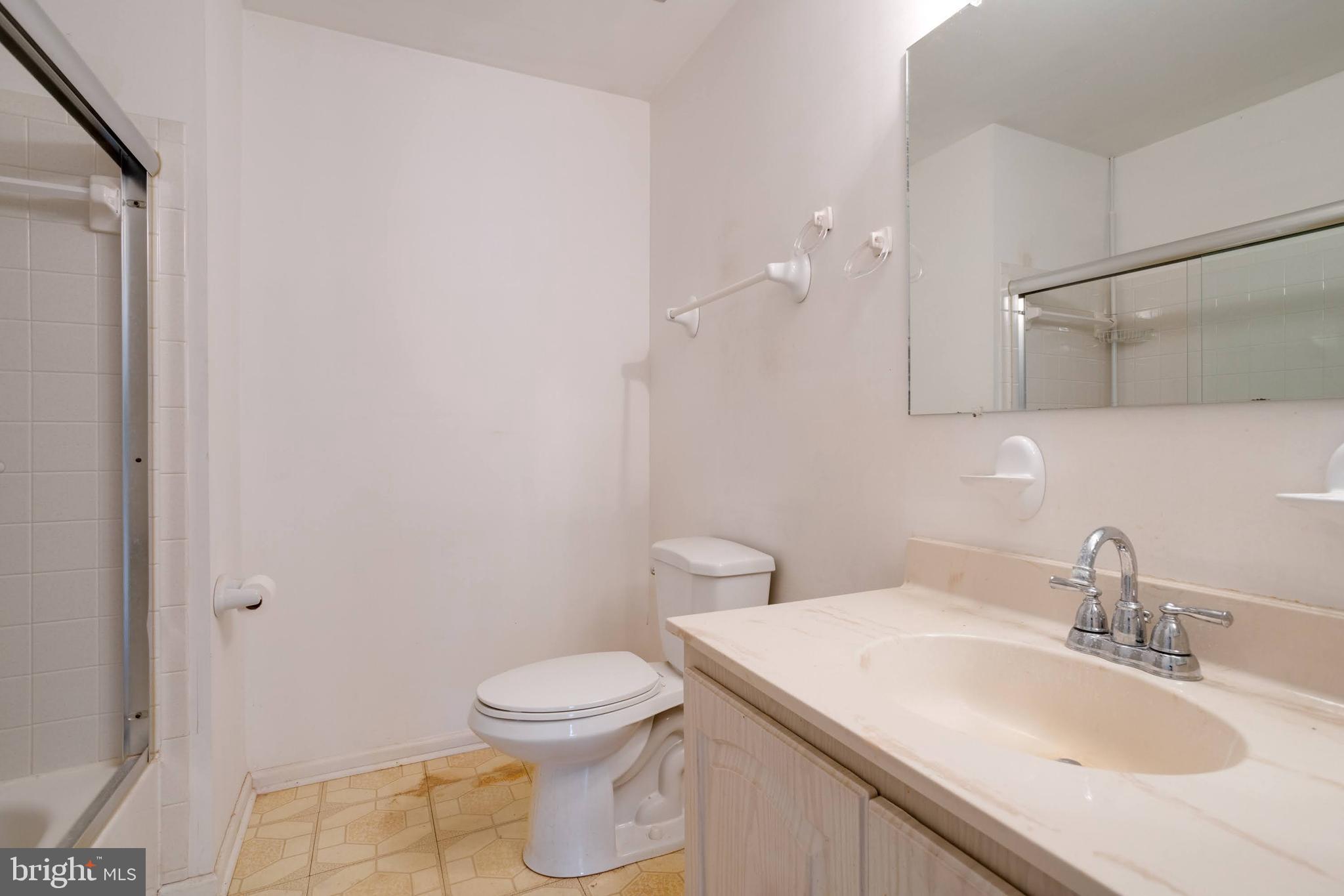 HOLLY PARK - Residential