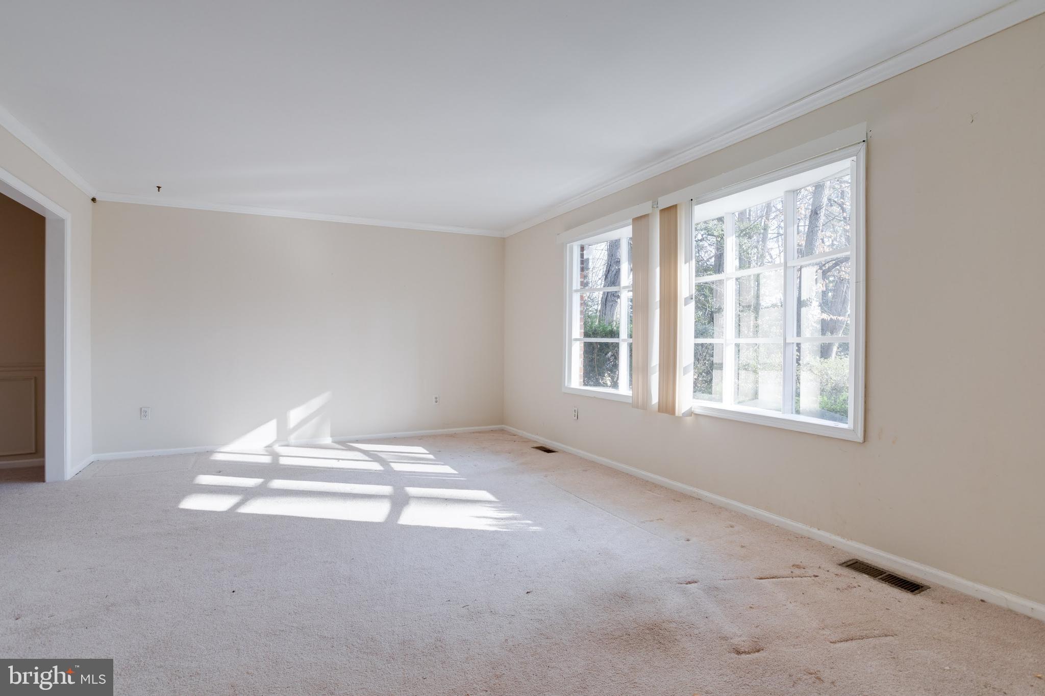 HOLLY PARK - Residential