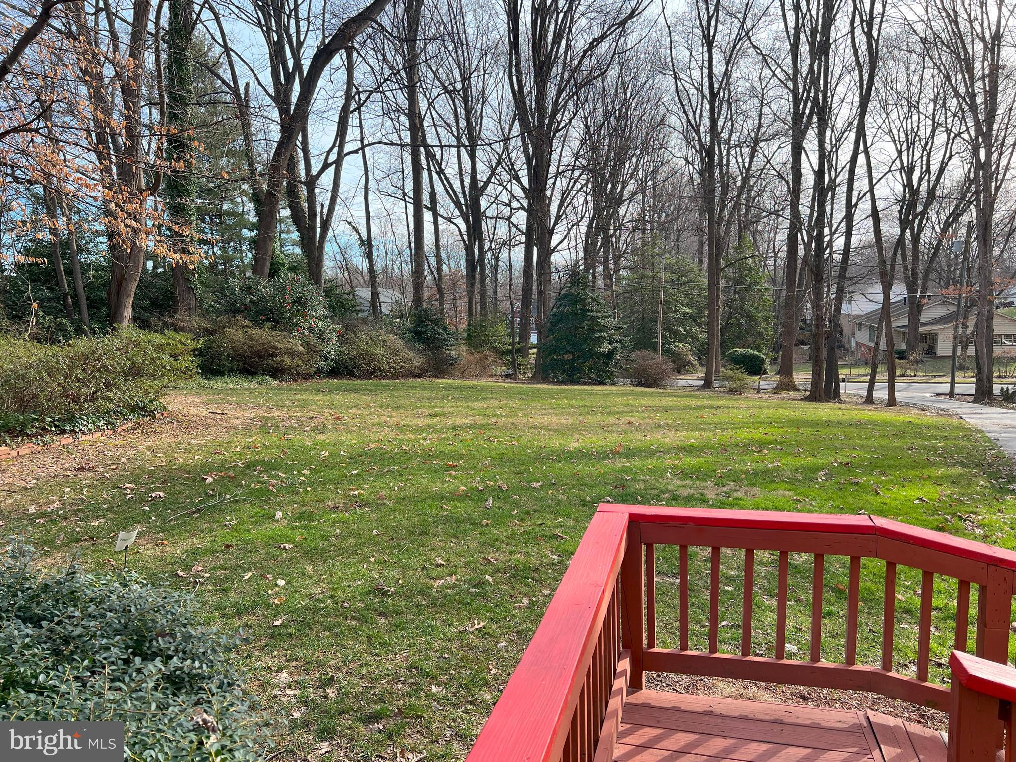 HOLLY PARK - Residential