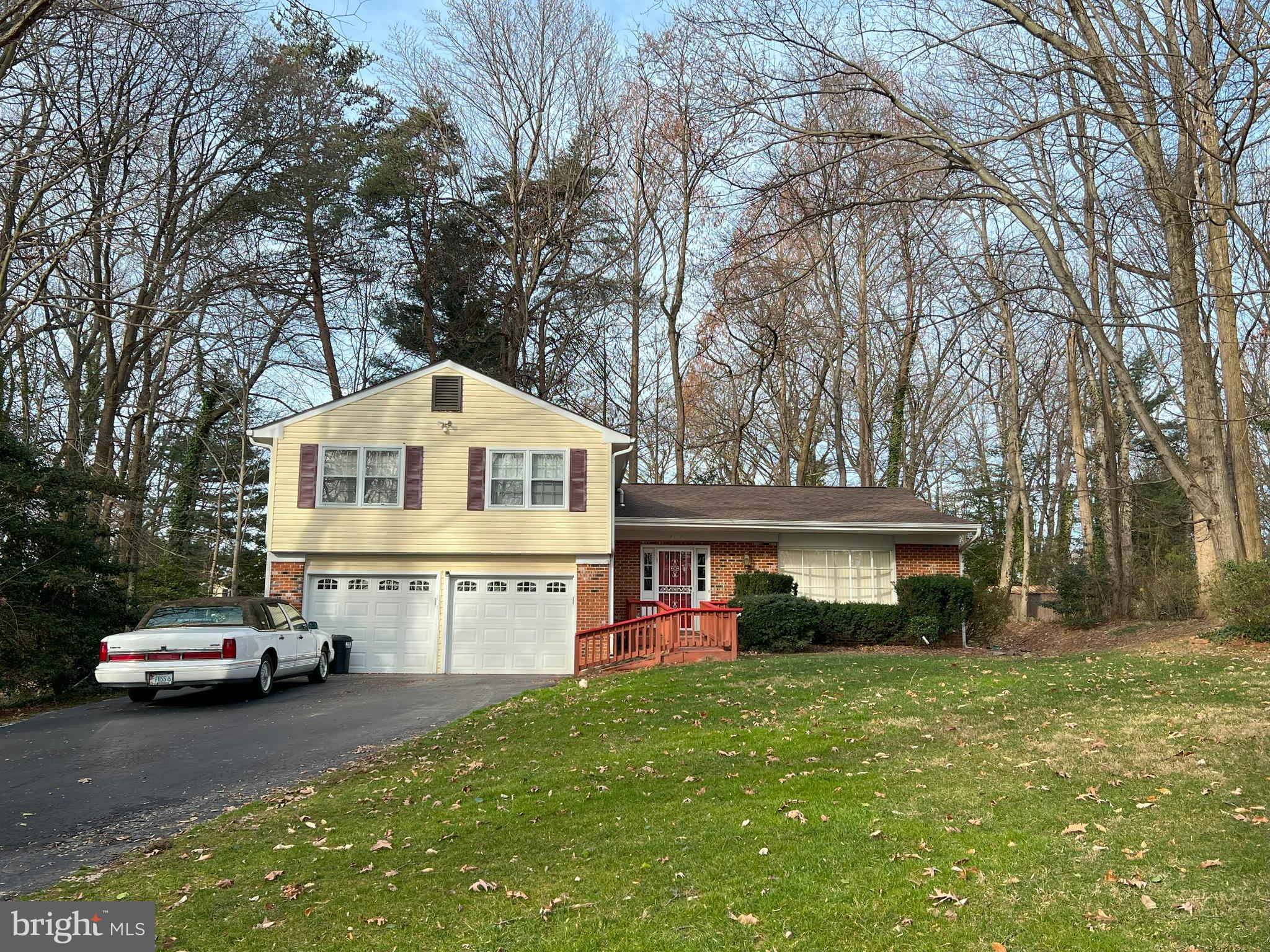 HOLLY PARK - Residential