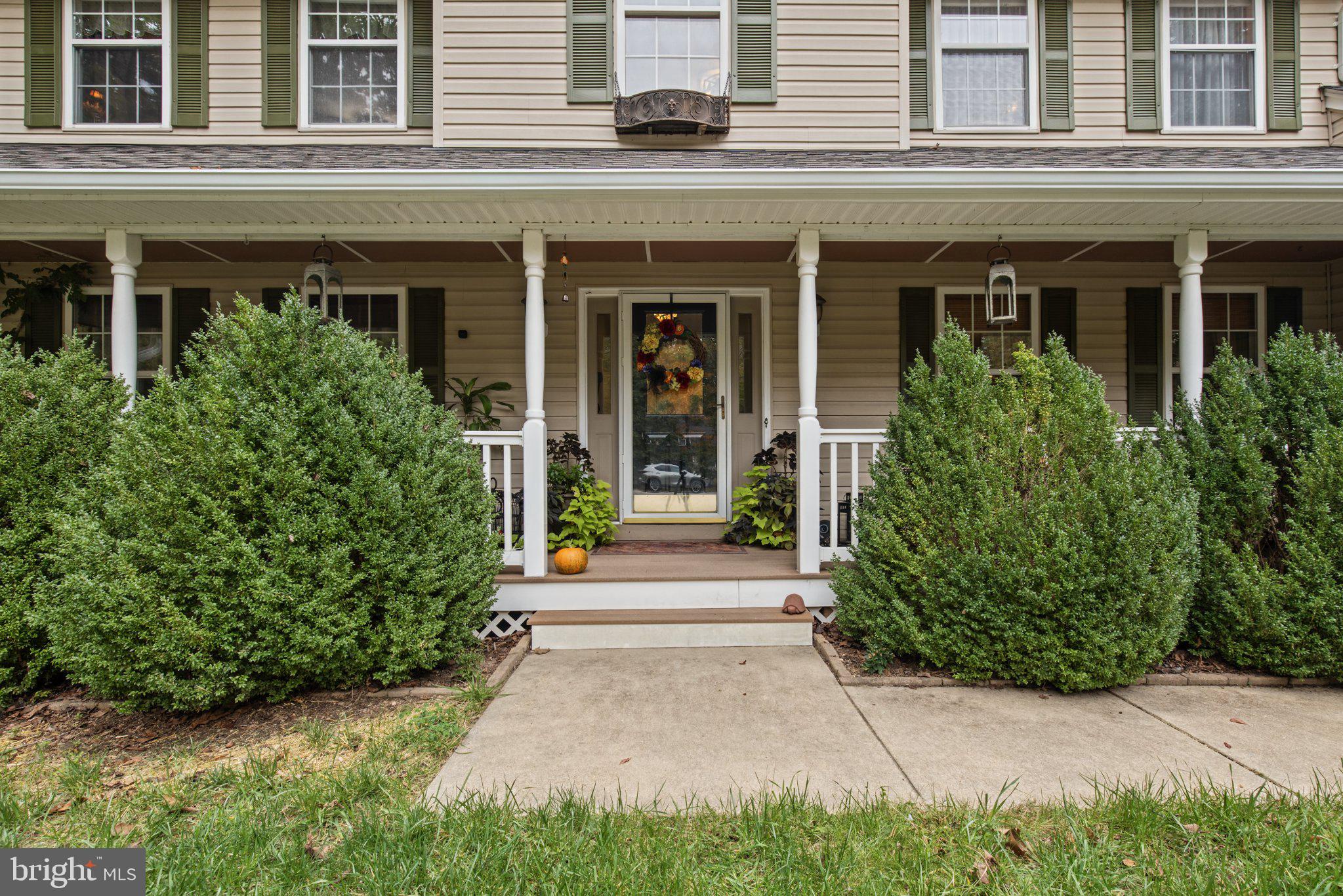27920 RECTORY COURT