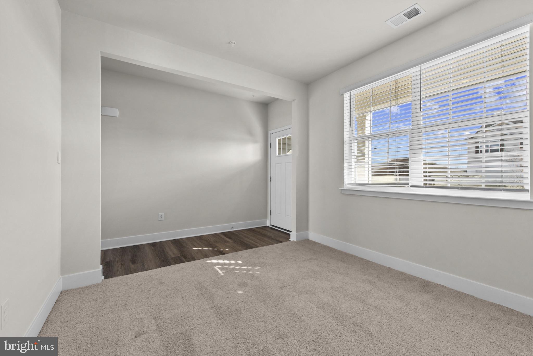 RIVERPOINTE - Residential