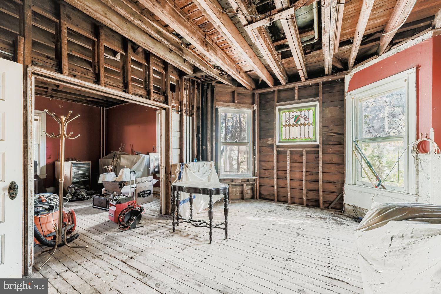 GARRISON - Residential