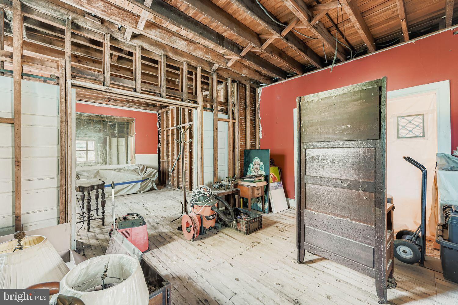 GARRISON - Residential