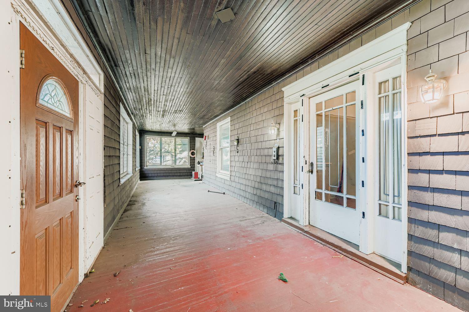 GARRISON - Residential