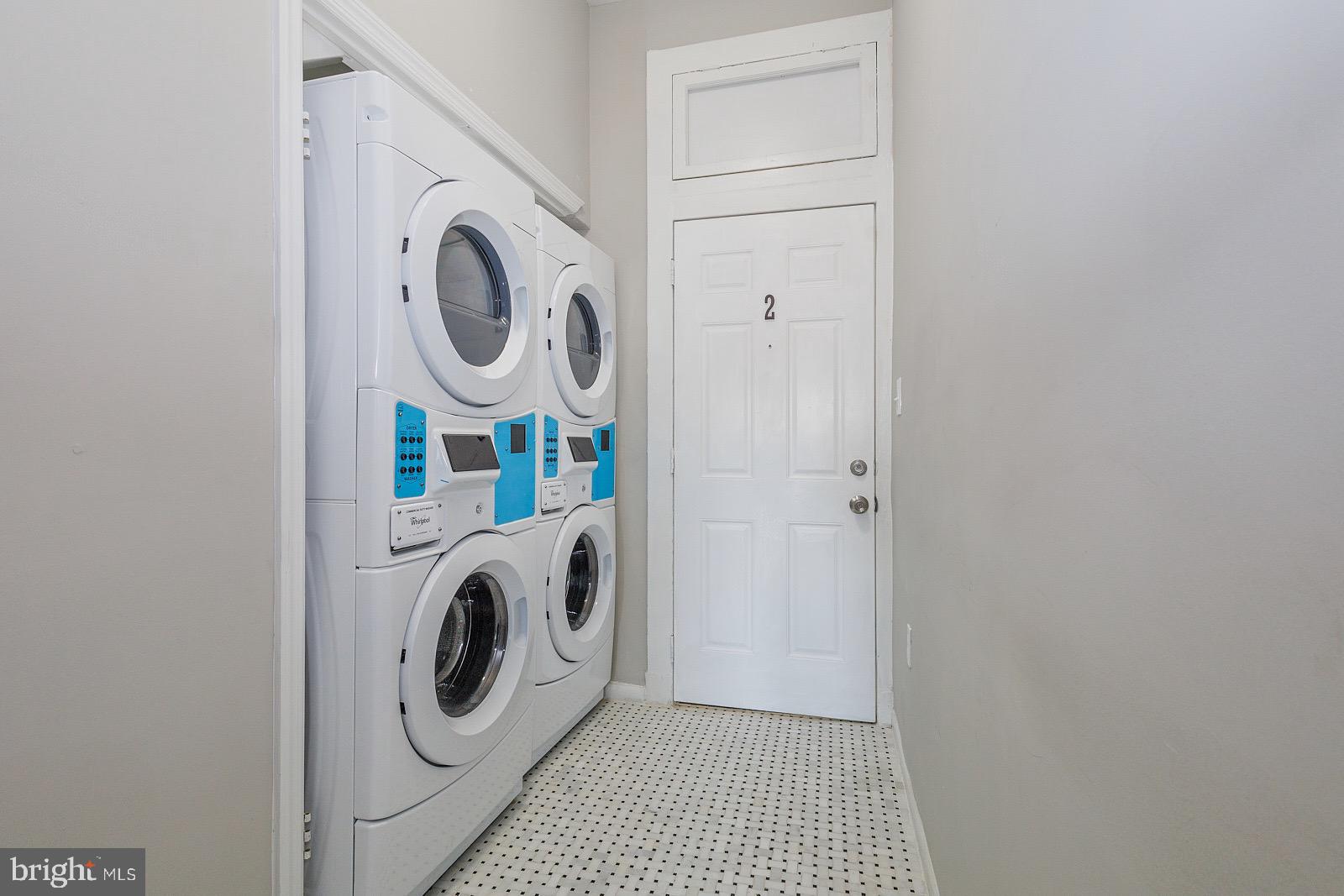 WINDSOR HILLS - Residential Lease
