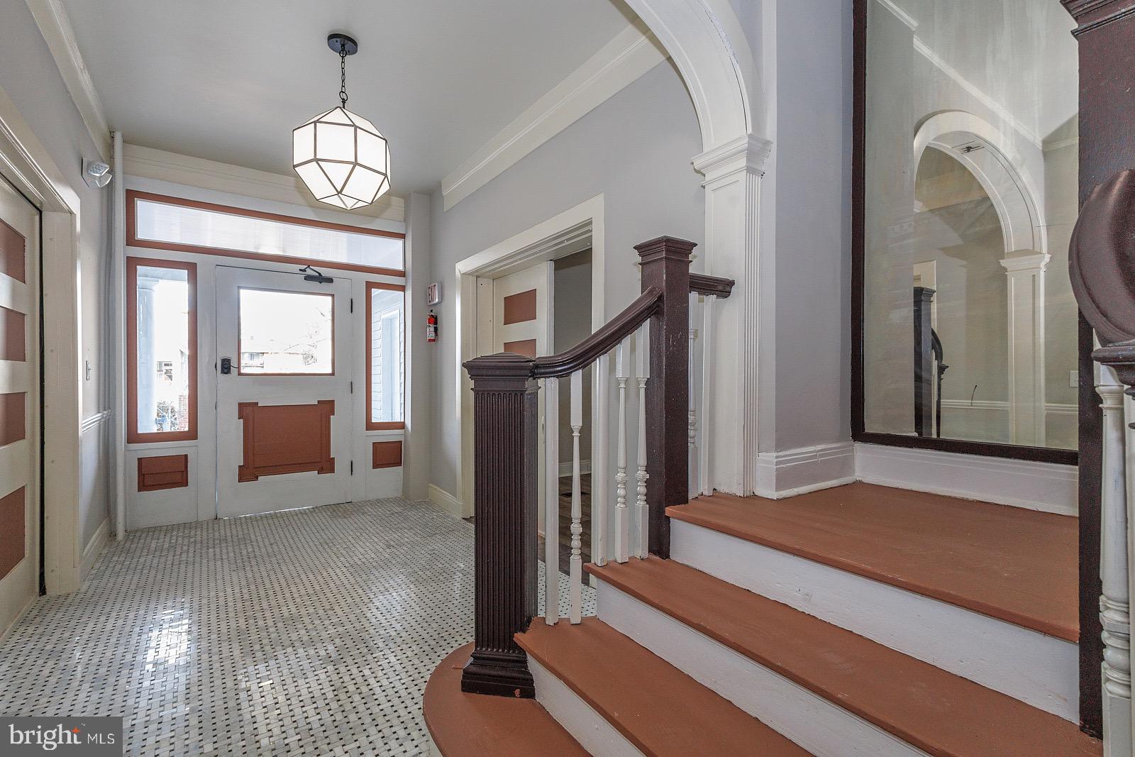 WINDSOR HILLS - Residential Lease
