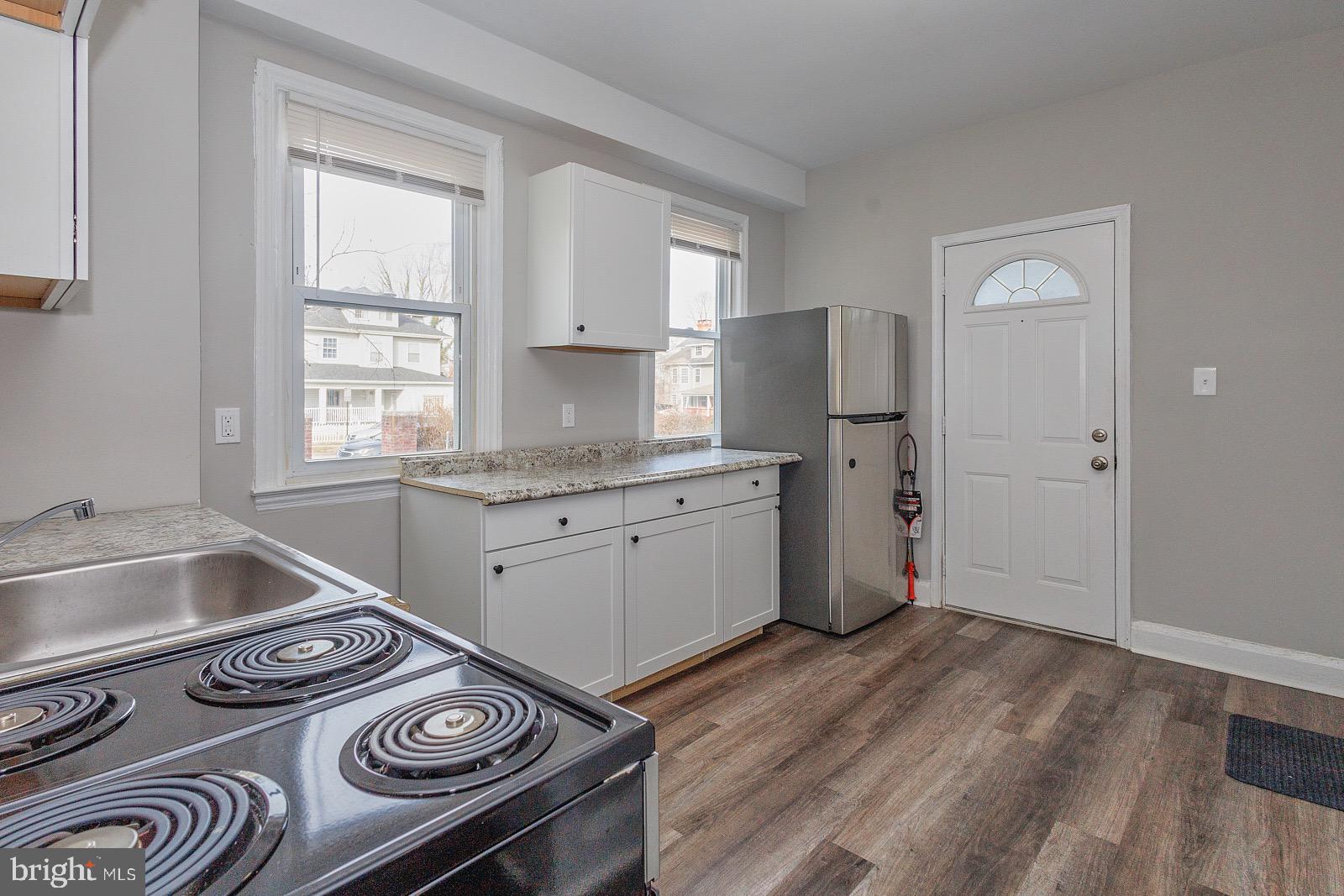 WINDSOR HILLS - Residential Lease