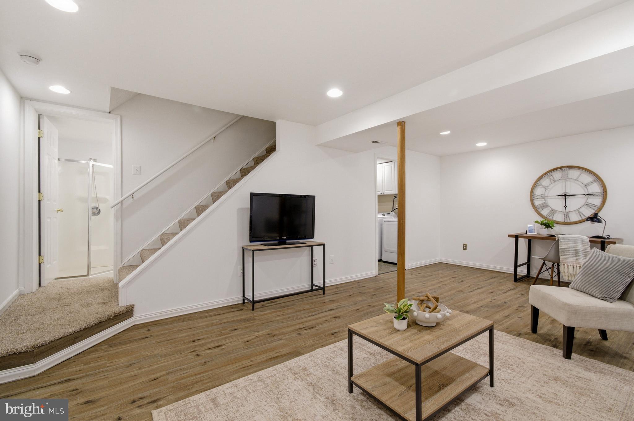 MONTGOMERY MEADOWS - Residential