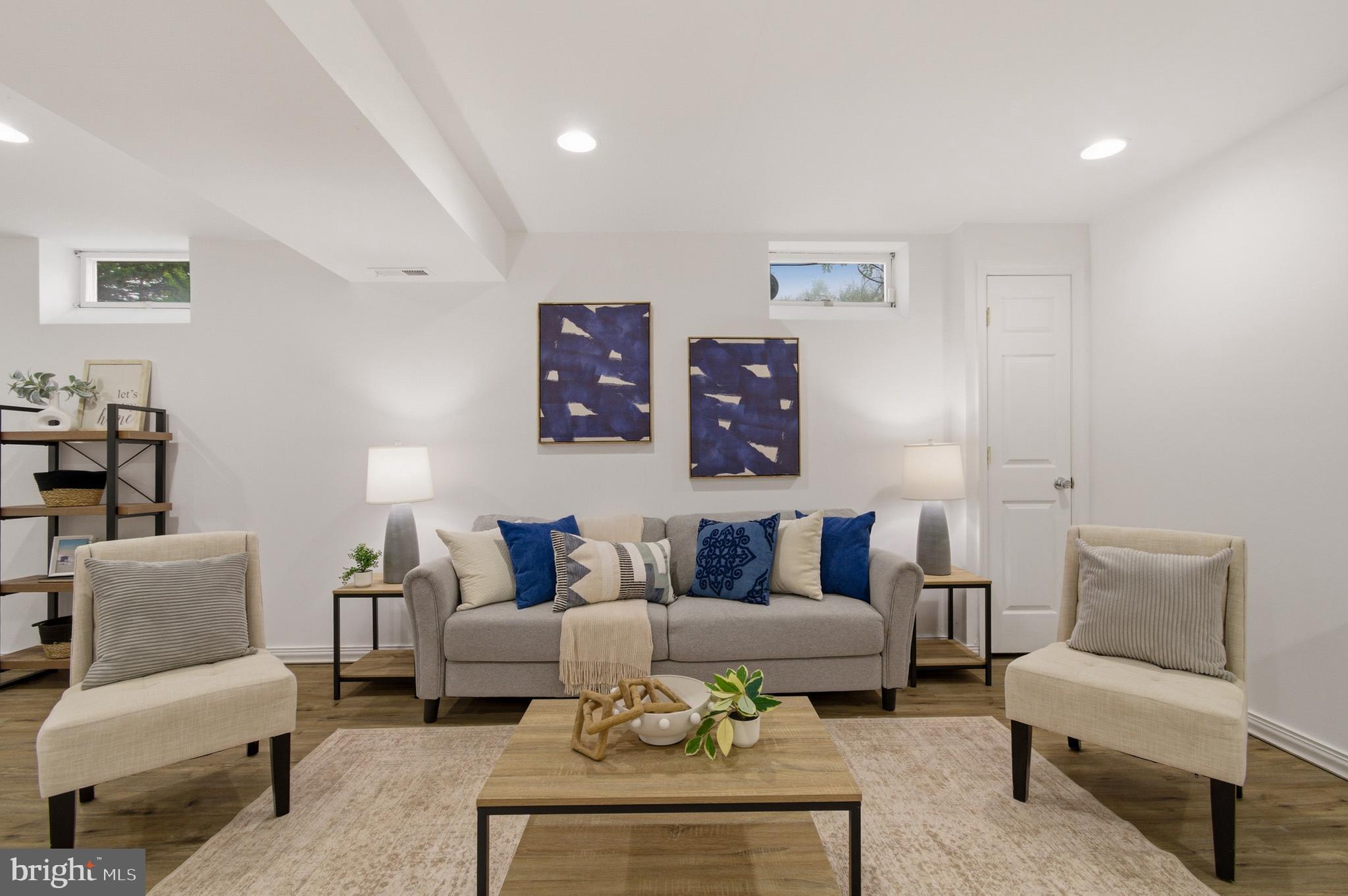 MONTGOMERY MEADOWS - Residential