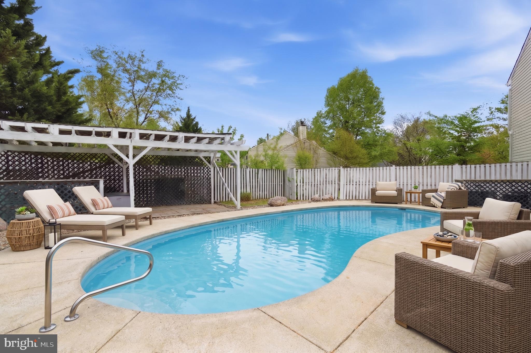 MONTGOMERY MEADOWS - Residential