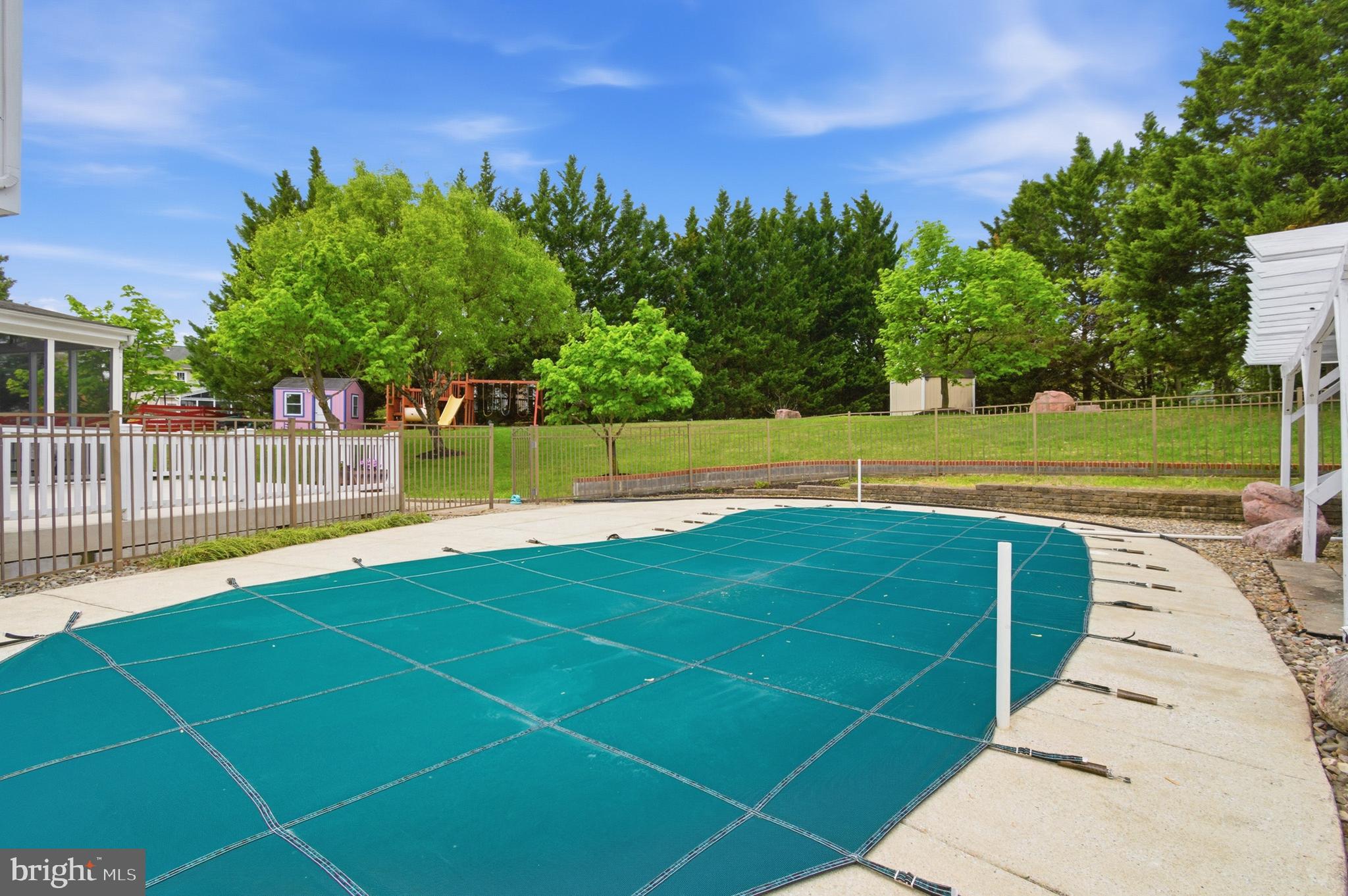 MONTGOMERY MEADOWS - Residential