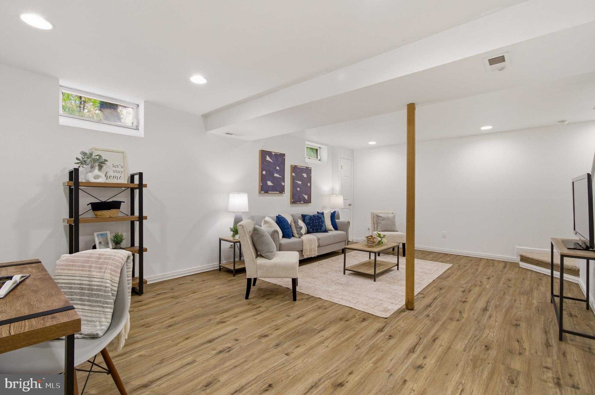 MONTGOMERY MEADOWS - Residential