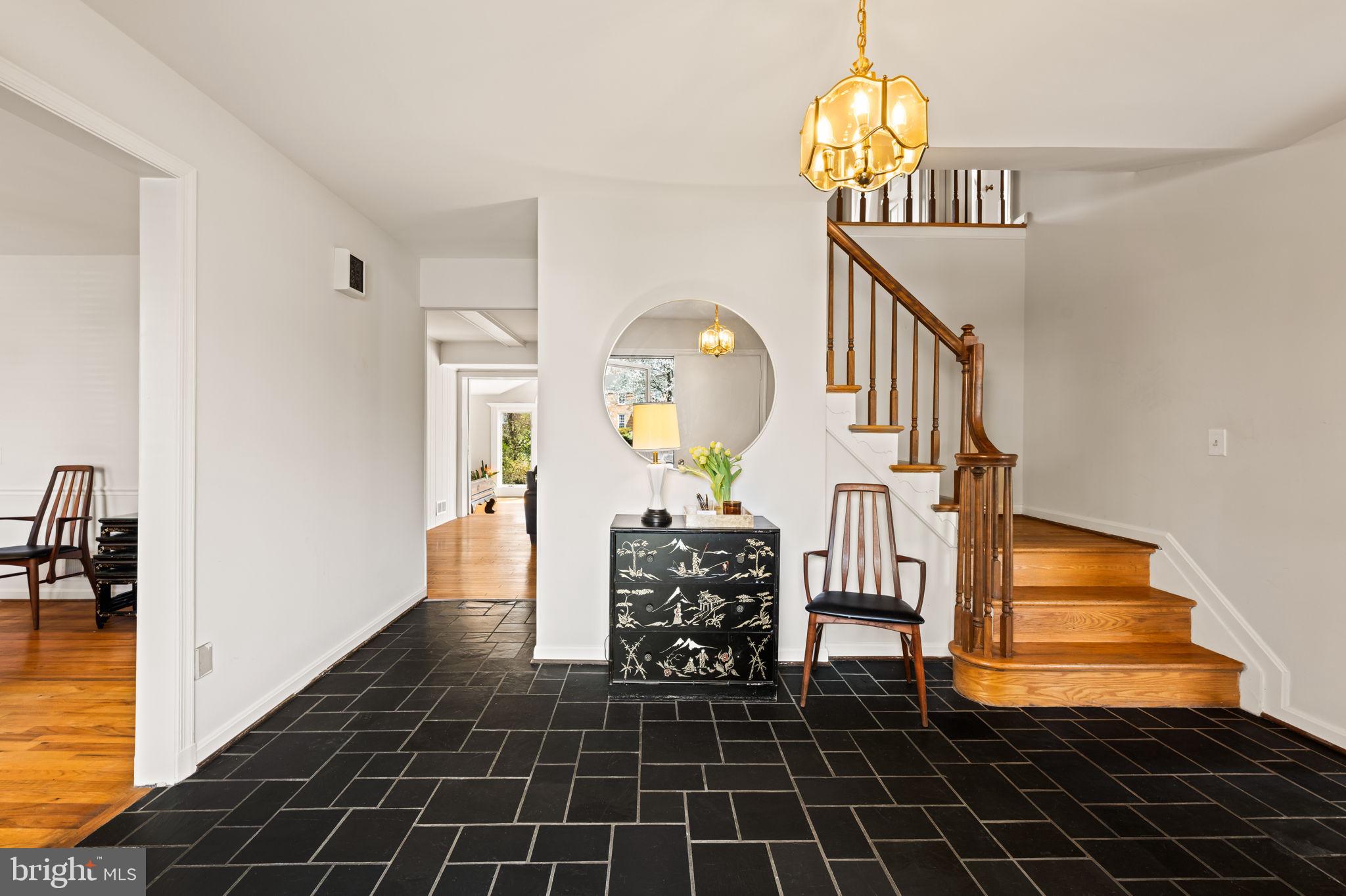 3705 TEMPLETON PLACE