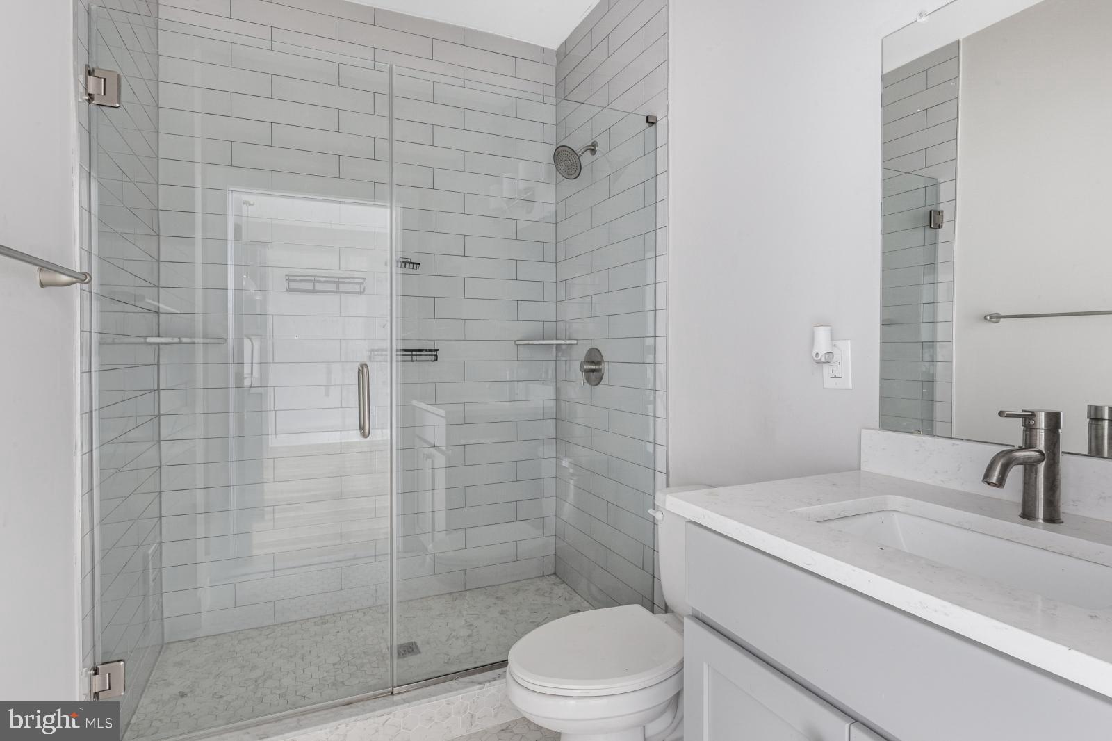 WALNUT HILL - Residential Lease