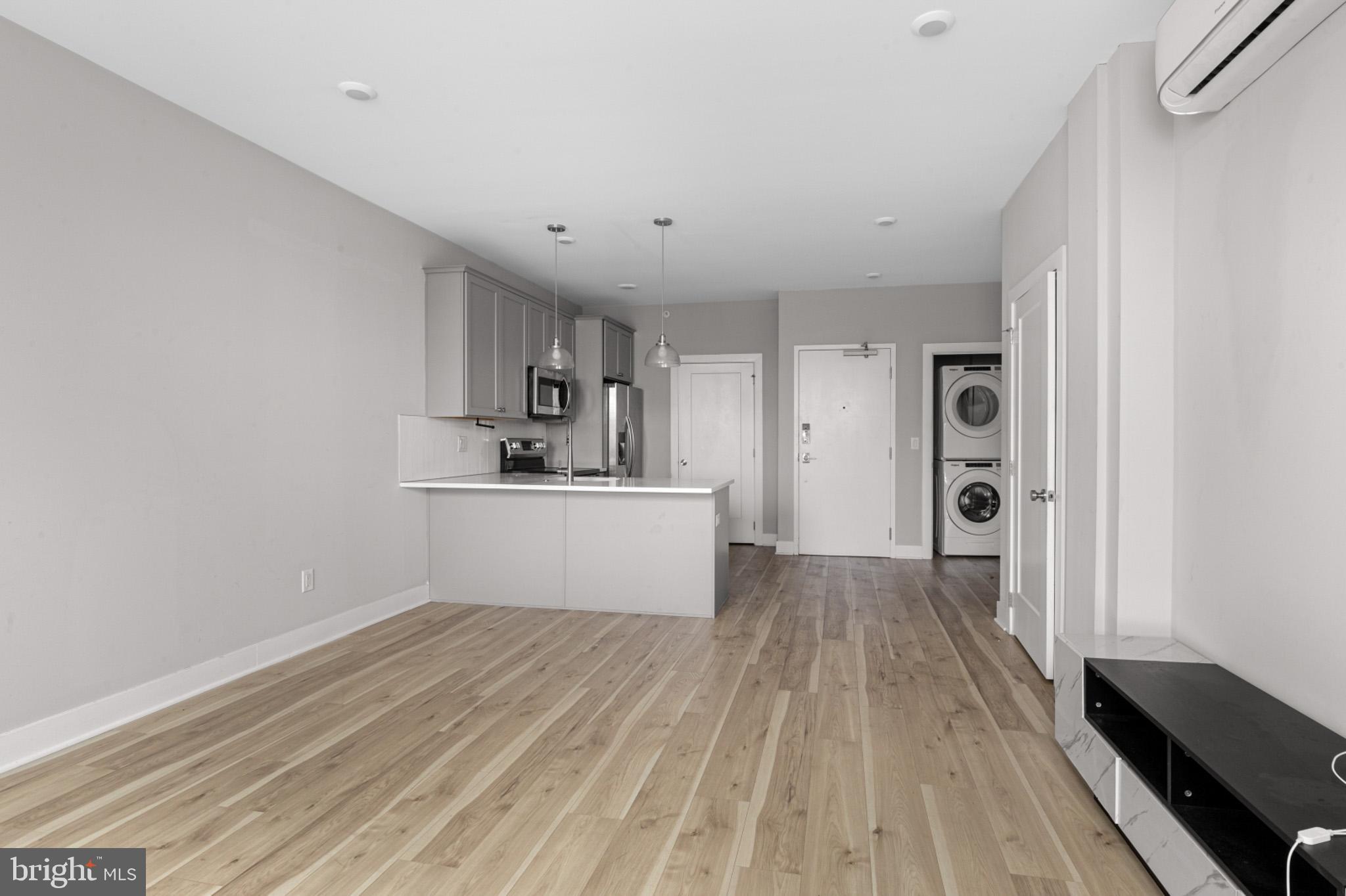 WALNUT HILL - Residential Lease