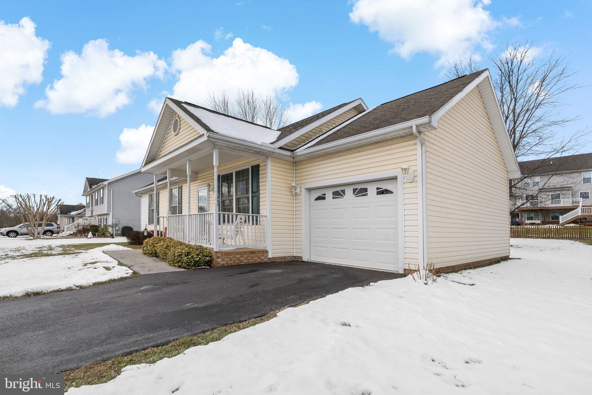 LAUREL RIDGE - Residential