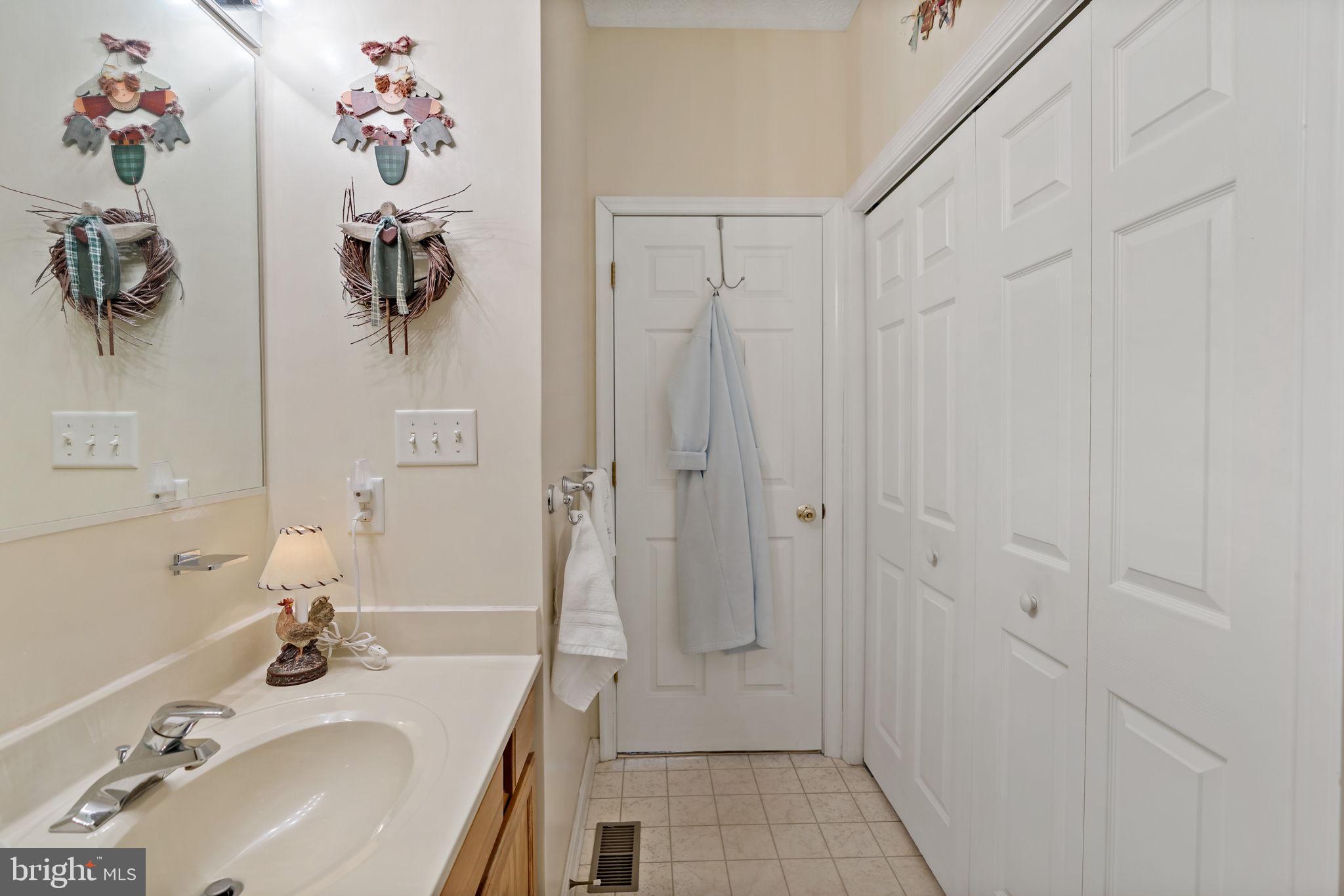 LAUREL RIDGE - Residential