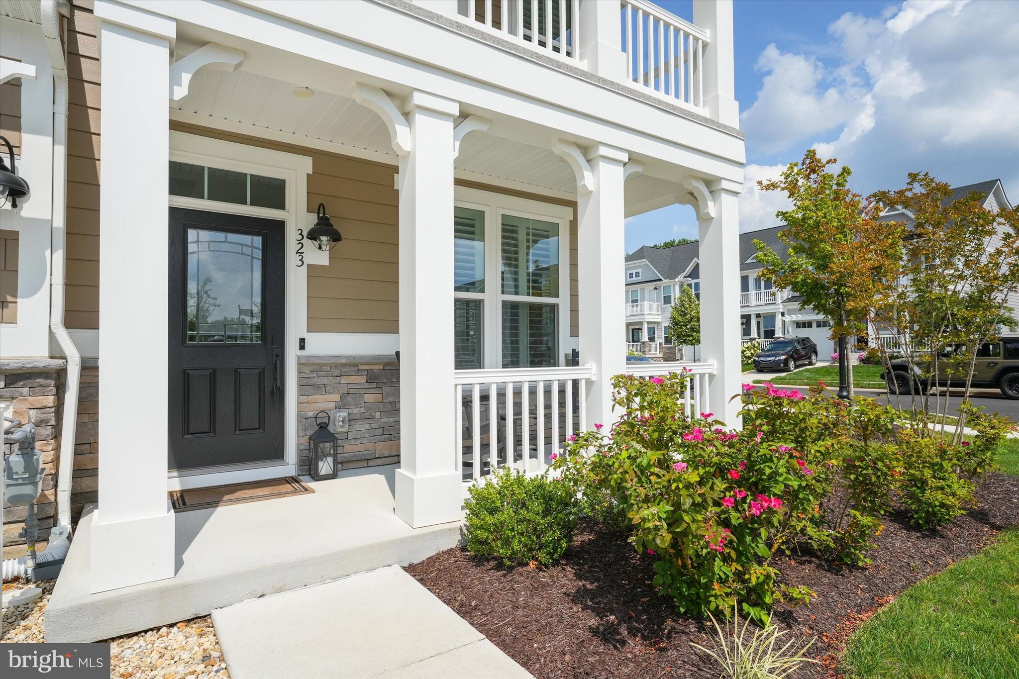 323 BAYBERRY DRIVE