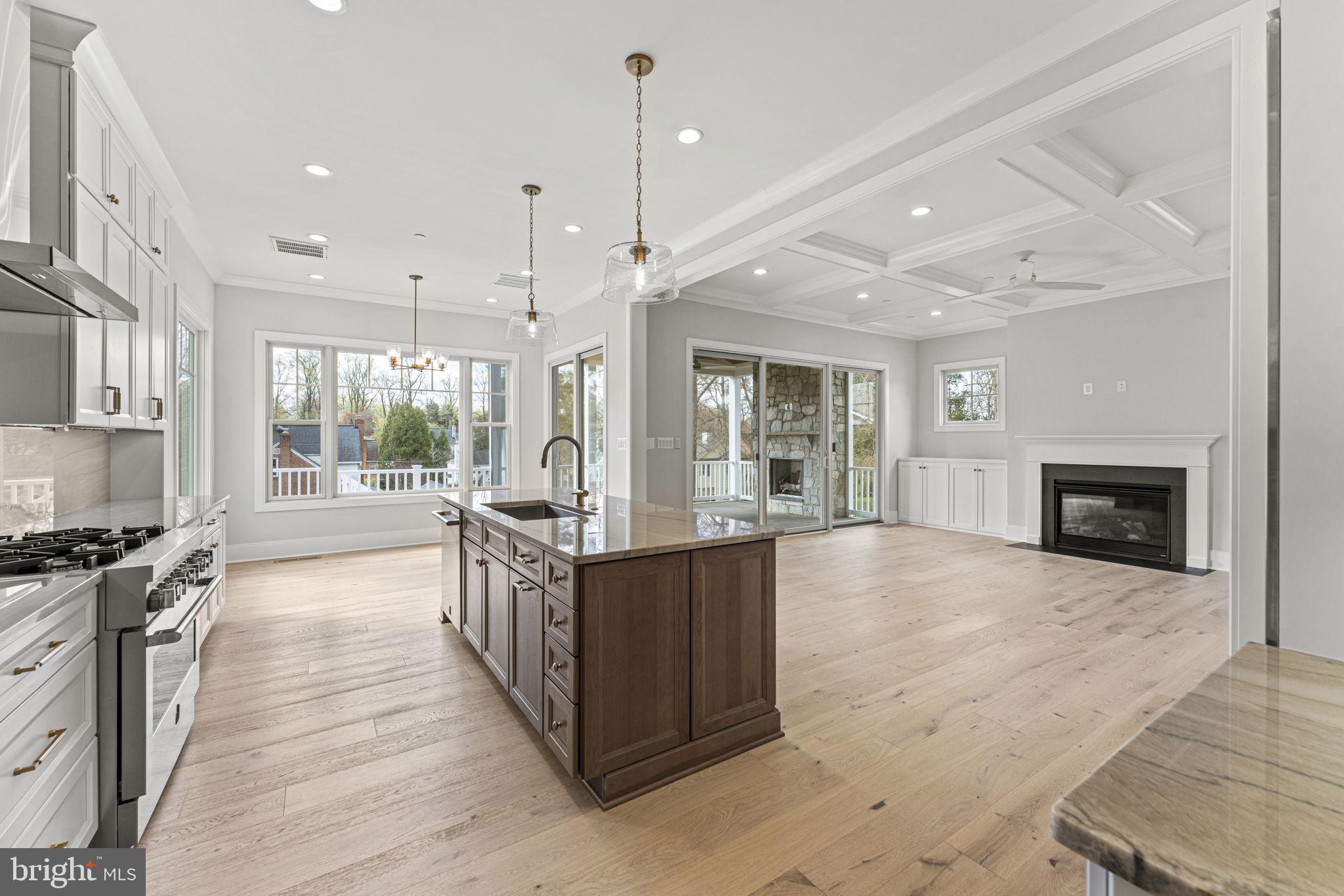 HUNTINGTON TERRACE - Residential