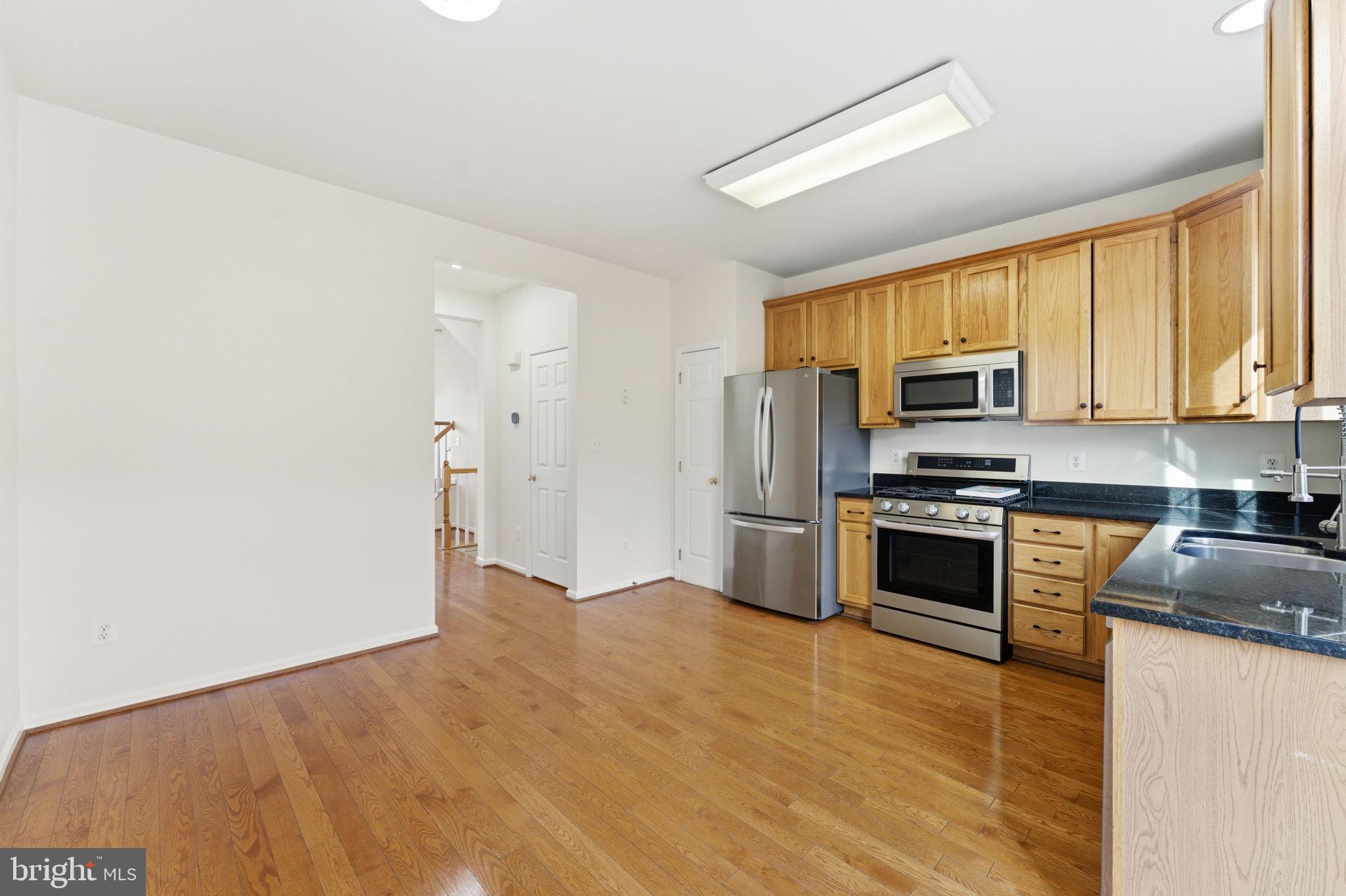 SOUTH RIDING - Residential