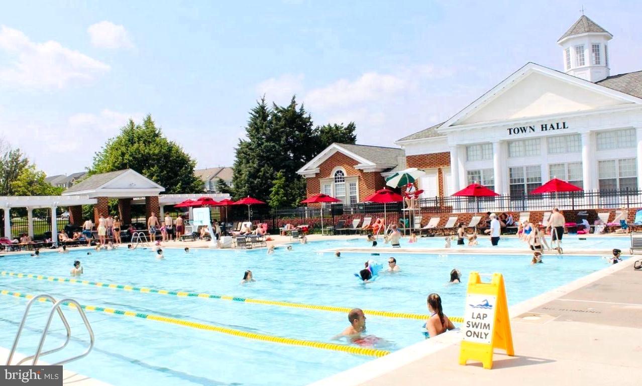 SOUTH RIDING - Residential