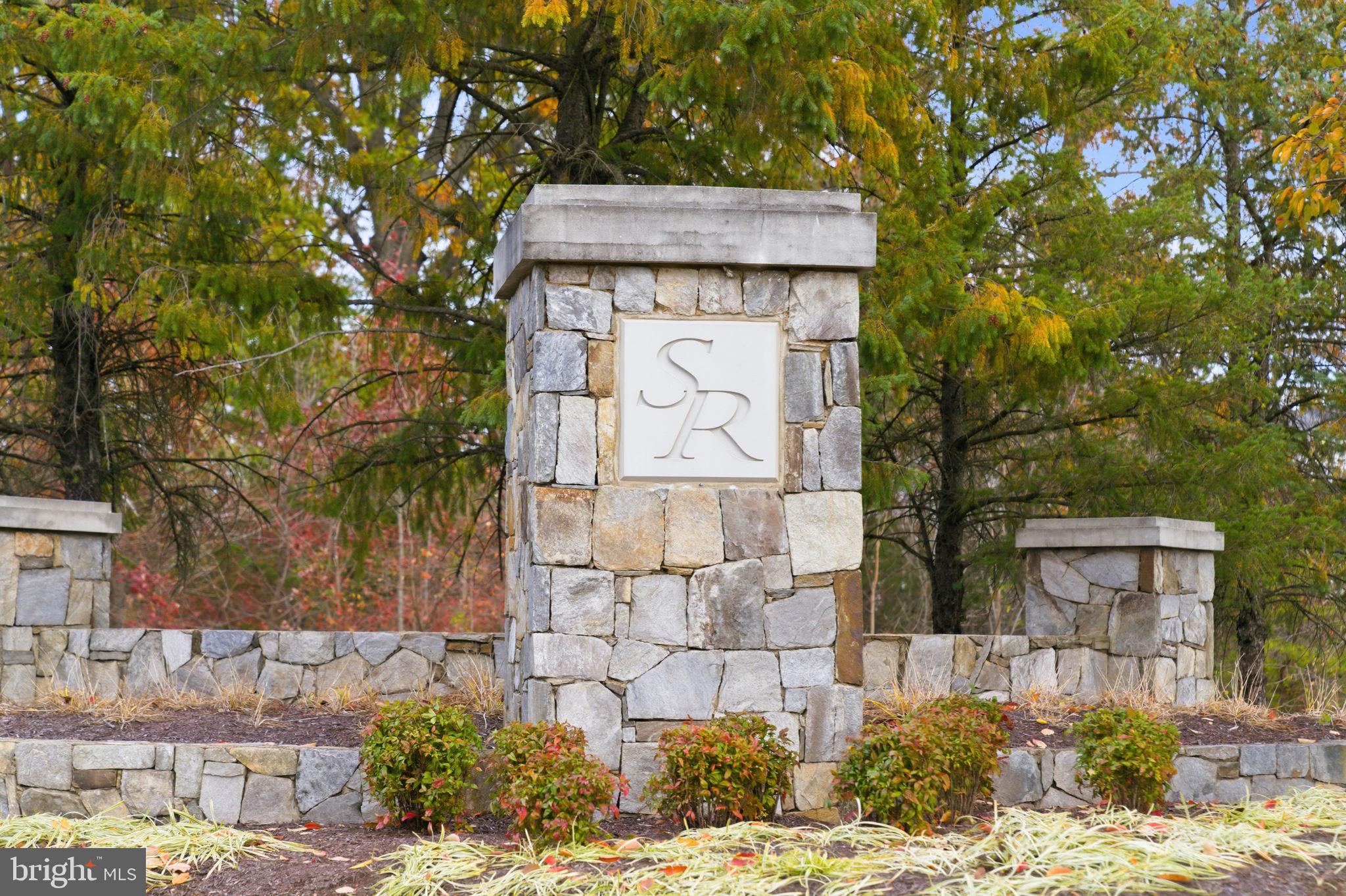 SOUTH RIDING - Residential