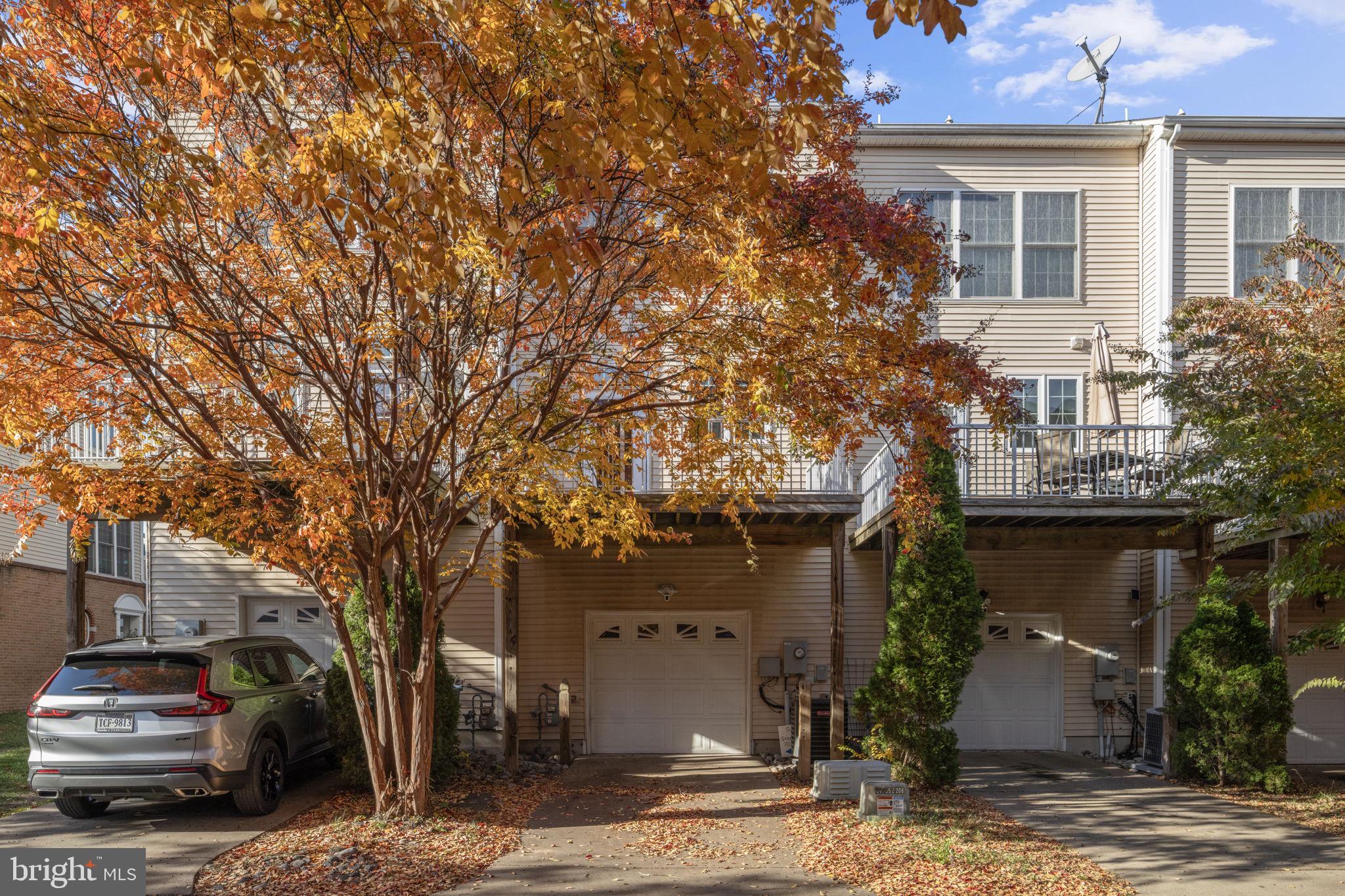 SOUTH RIDING - Residential