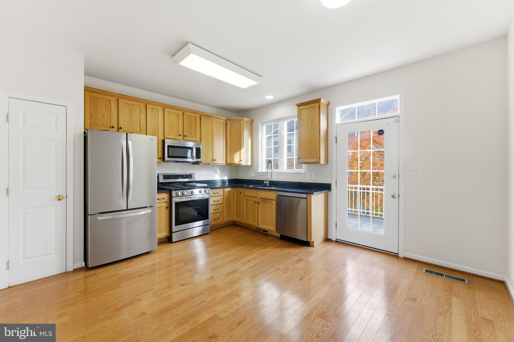 SOUTH RIDING - Residential