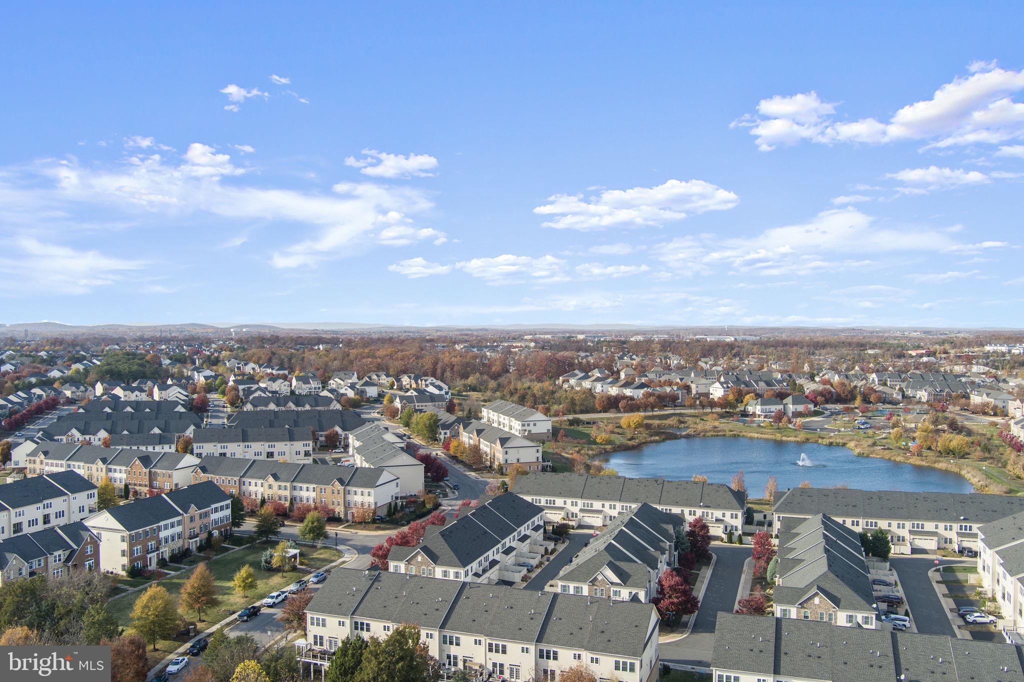 SOUTH RIDING - Residential