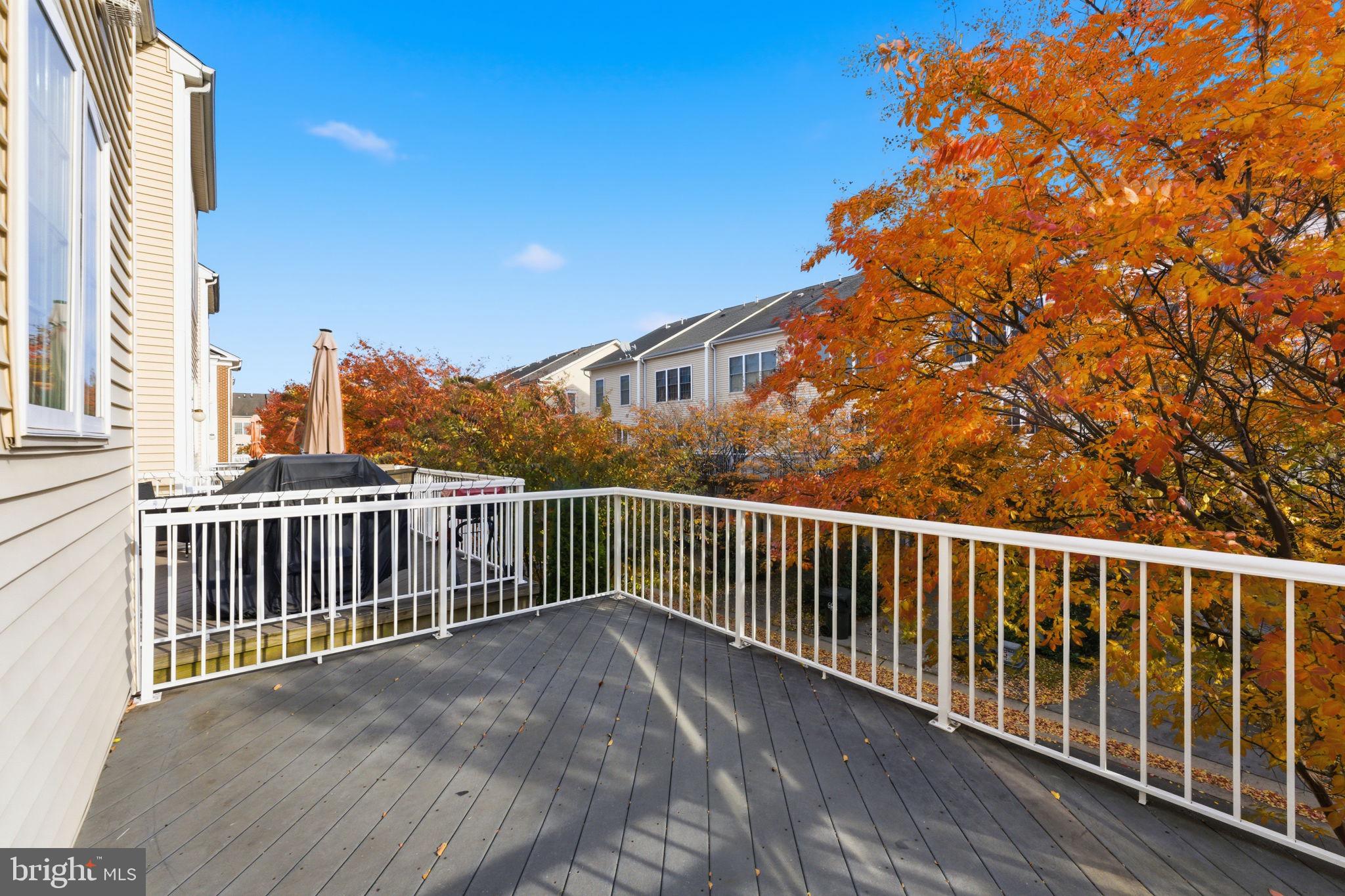 SOUTH RIDING - Residential